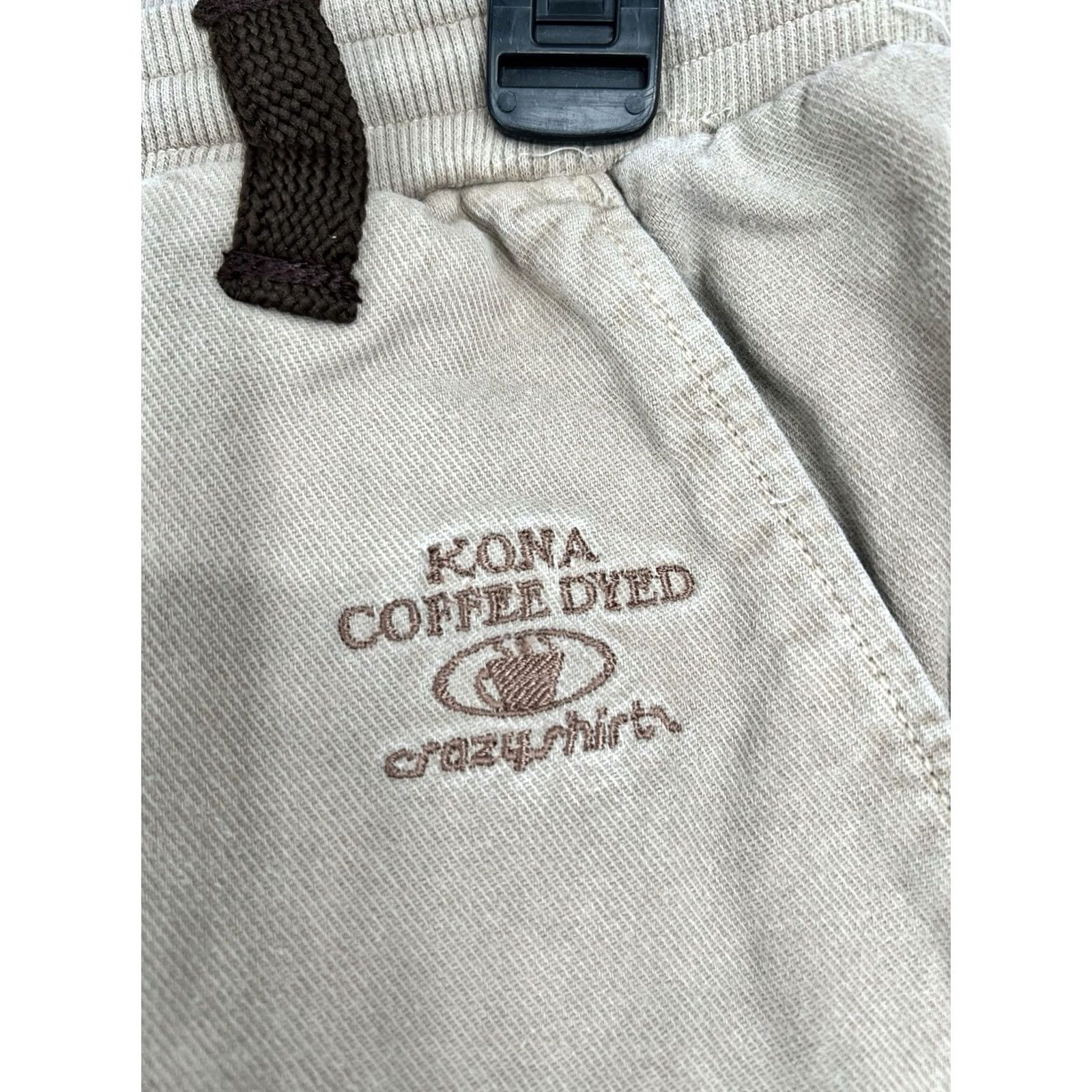 Vintage VINTAGE Crazy Shirts Hawaii Kona Coffee Dyed Jogger Sweatpants Mens L Beige Drawstring Canvas Cotton Logo Embroidered Tapered Beach 90s USA Pants Size US L / EU 52-54 / 3 - 5 Thumbnail