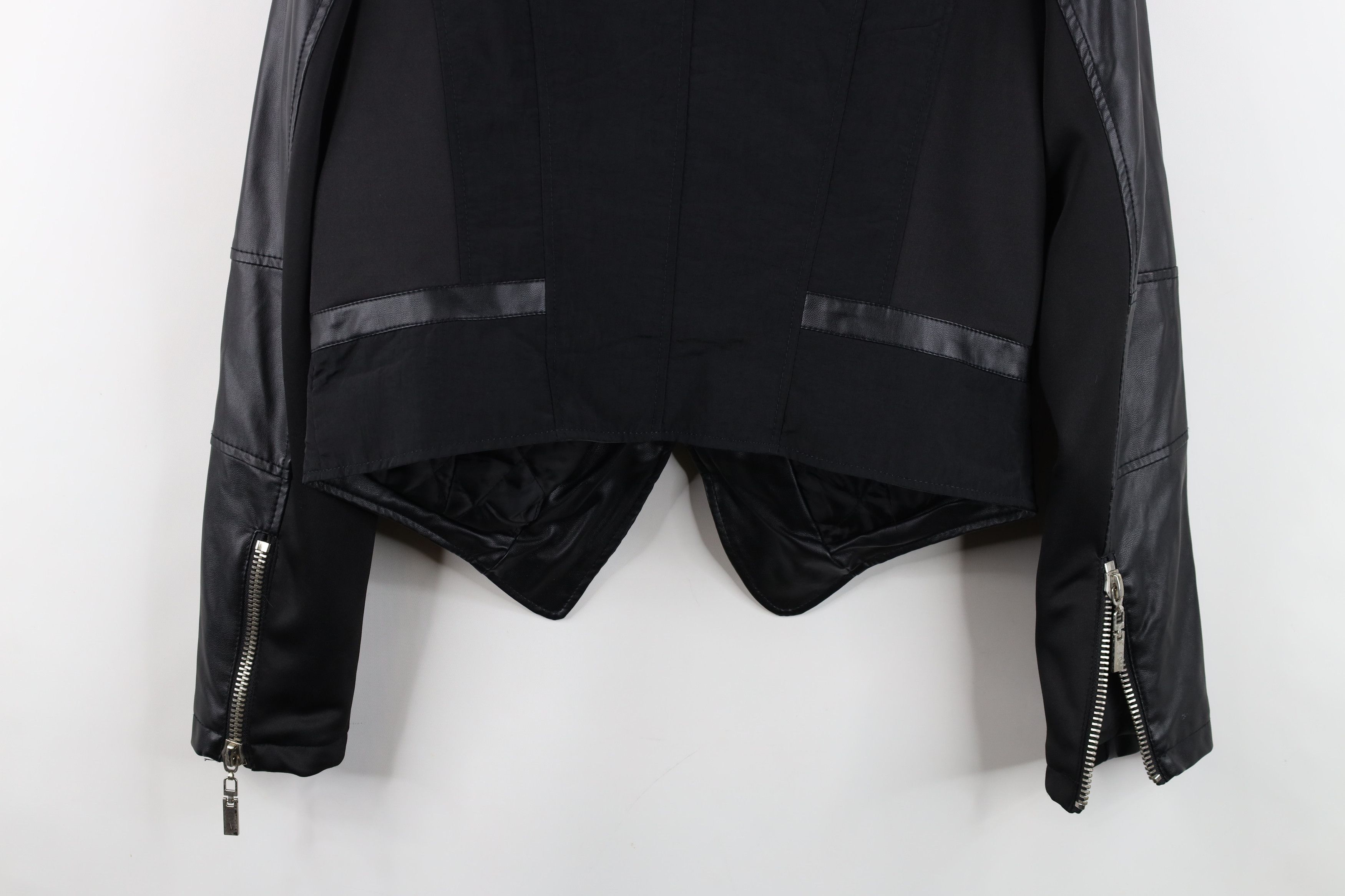Vintage Vintage Cache Asymmetrical Zip Cropped Motorcycle Jacket Size L / US 10 / IT 46 - 14 Thumbnail