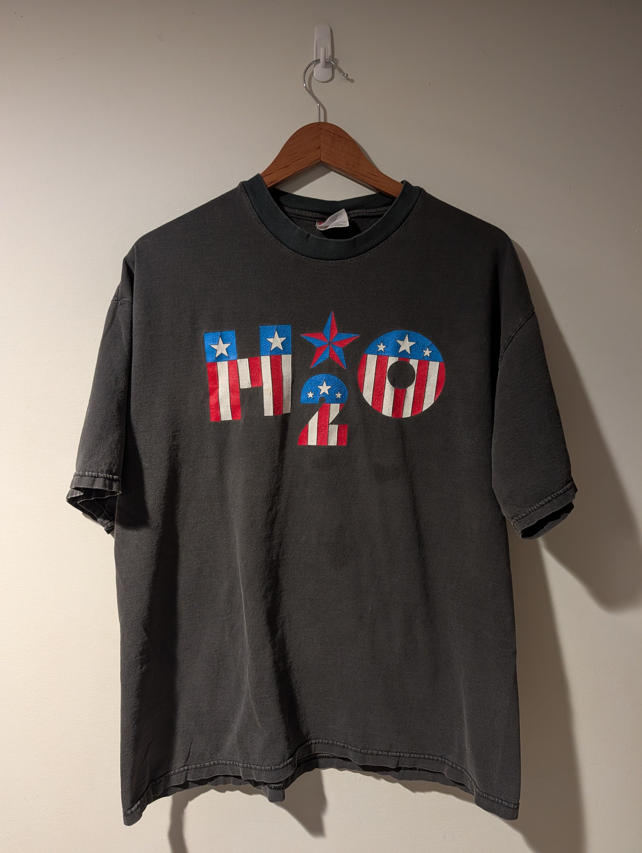 Band Tees Vintage H2O NYHC Hardcore Punk Band Statue Liberty T Shirt Size US XL / EU 56 / 4 - 1 Thumbnail