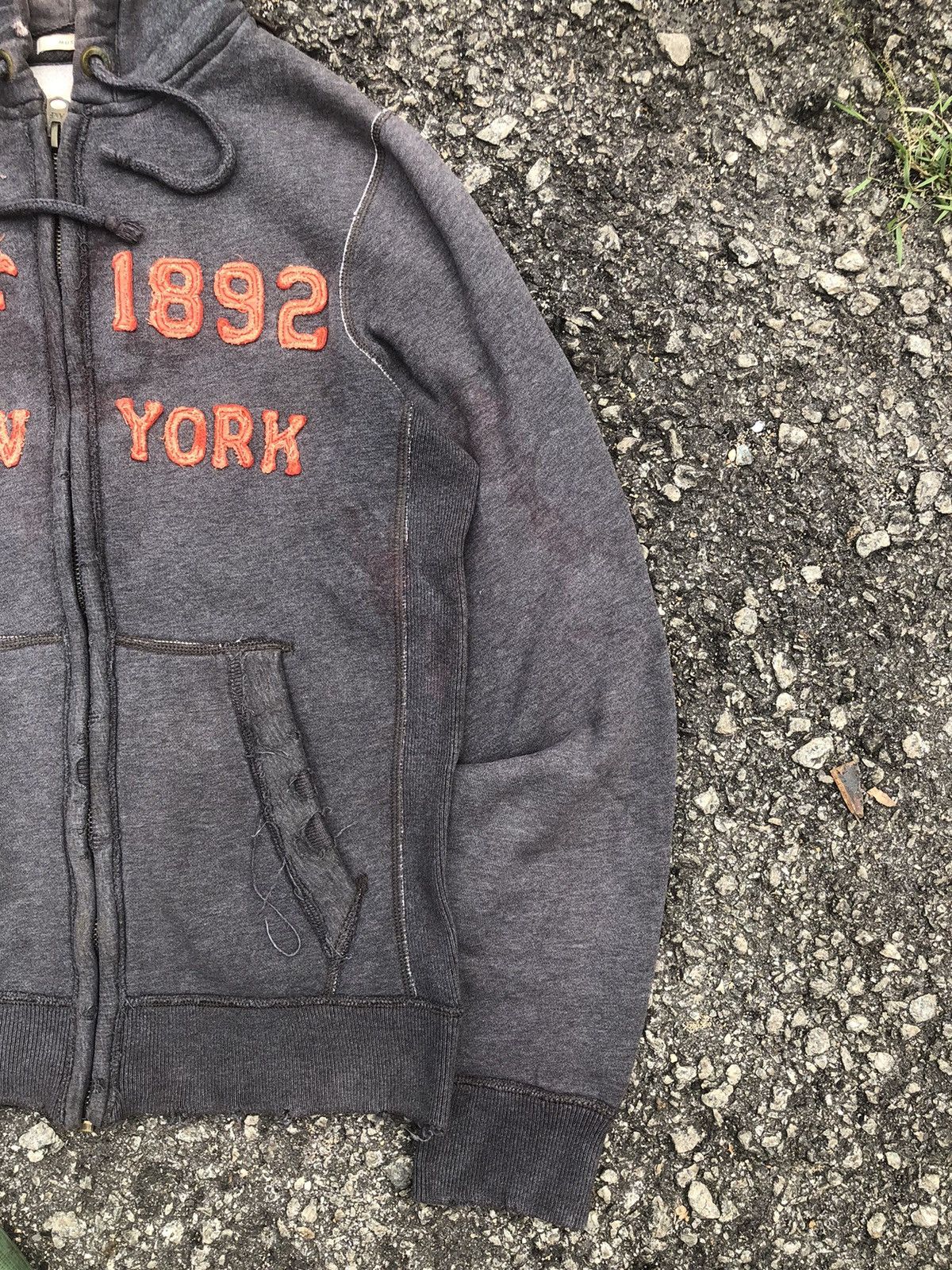 Vintage Vintage Sunfaded Abercrombie & Fitch Zipper Hoodie Size US L / EU 52-54 / 3 - 9 Thumbnail