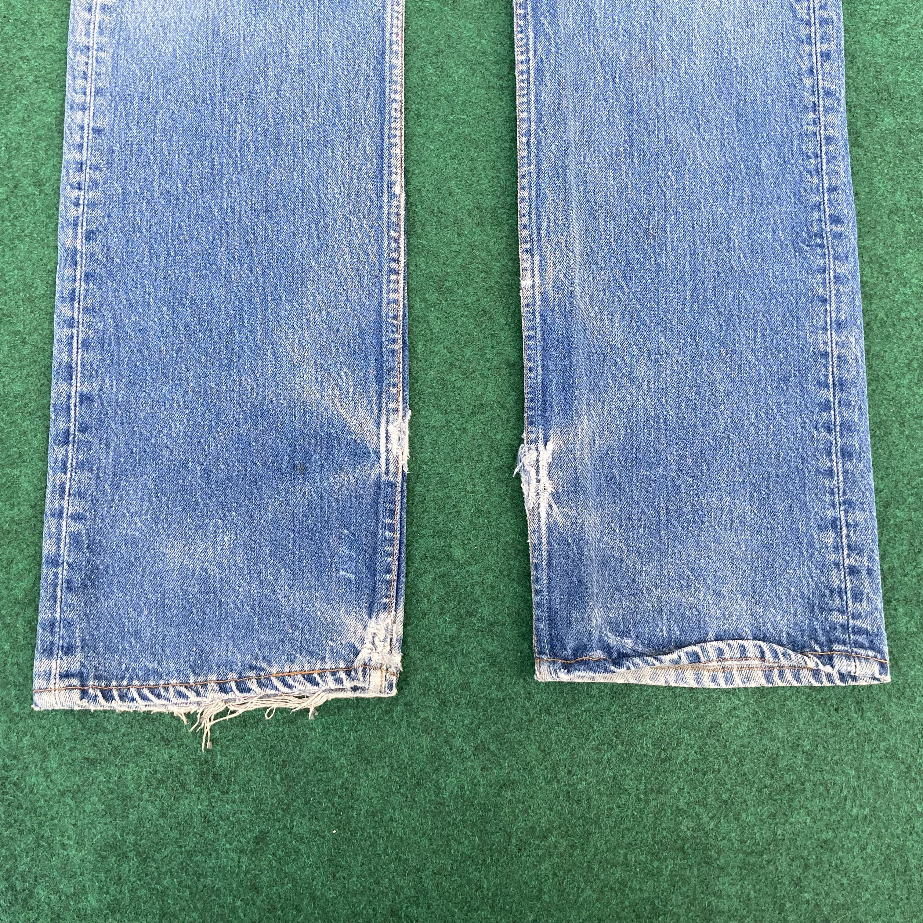 Levi's 35x37 Vtg Levis 501xx Distressed Ripped Light Wash Jeans Size US 35 - 11 Thumbnail
