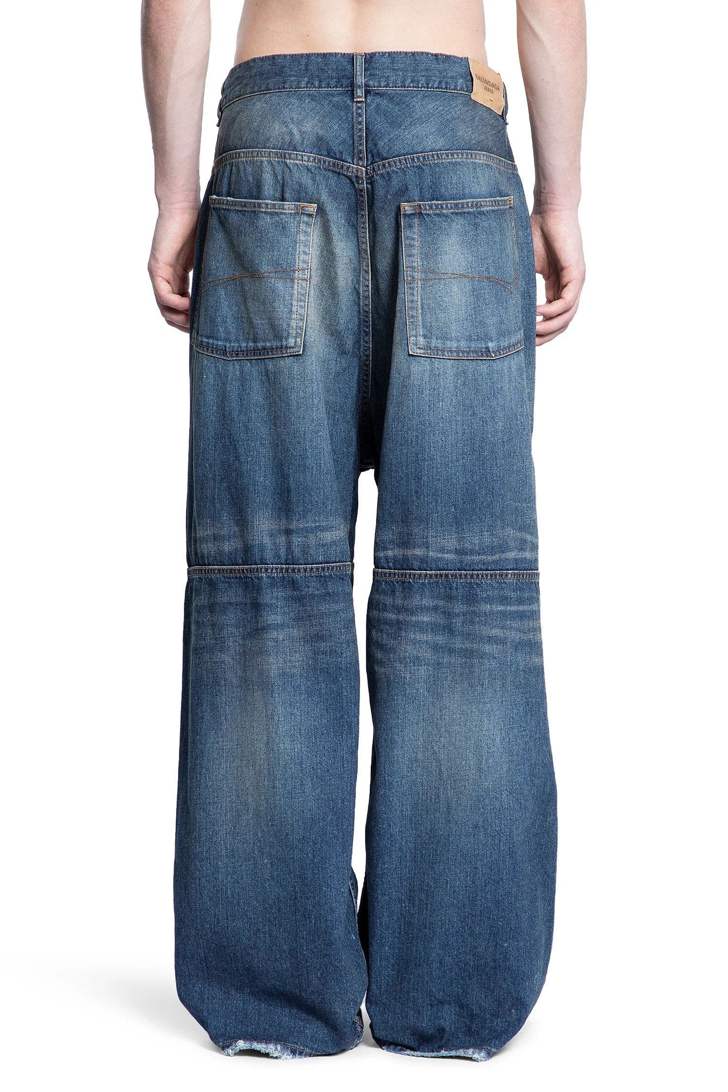 Balenciaga BALENCIAGA 'George V' BAGGY PANTS in Blue Denim Size XS Size US 32 / EU 48 - 4 Thumbnail