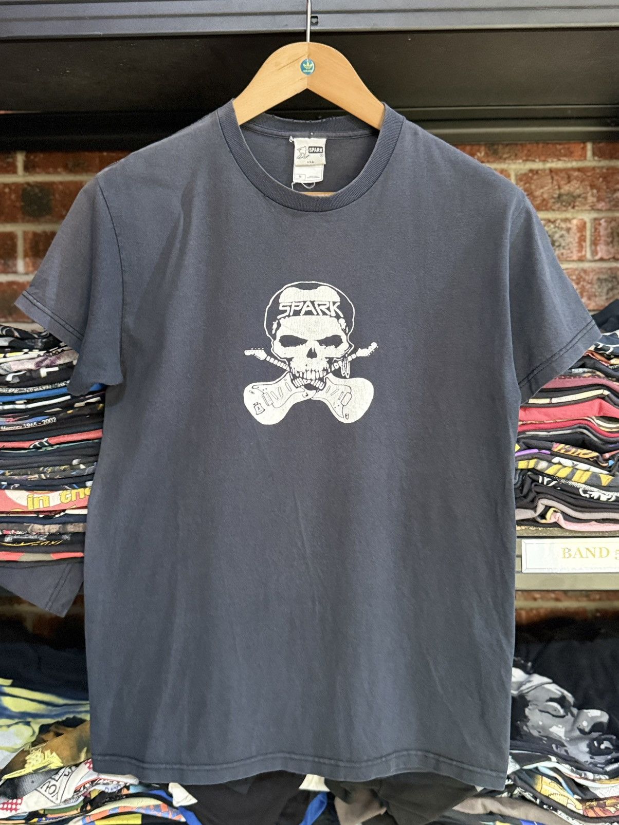 Girl Skateboards × Vintage Thrashed Vintage Spark Skateboard Skulls Sun Faded Tee Size US M / EU 48-50 / 2 - 1 Thumbnail
