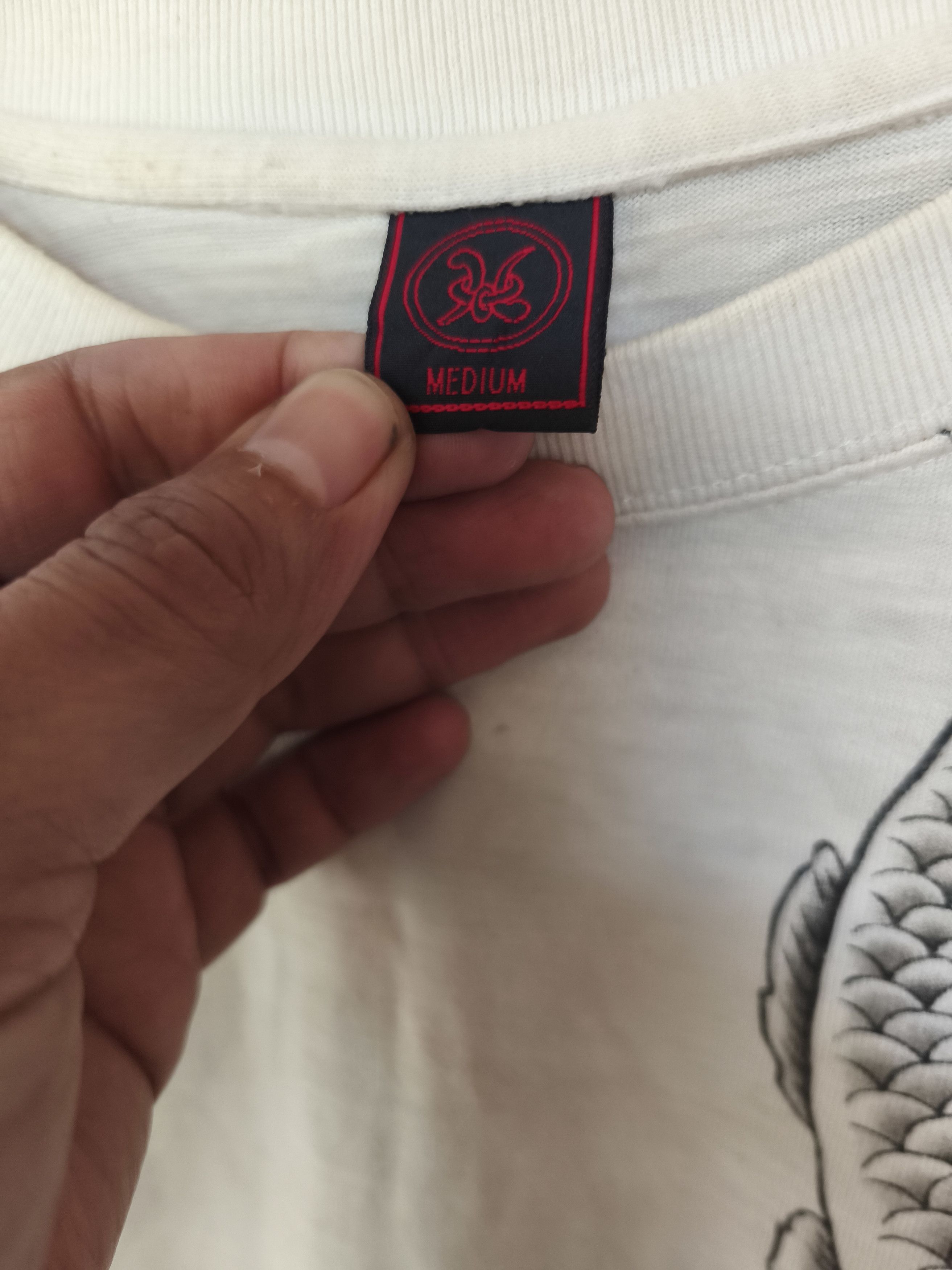 Japanese Brand 🔥 Vintage Sukajan t shirt fish koi Japanese fashion Size US M / EU 48-50 / 2 - 4 Thumbnail