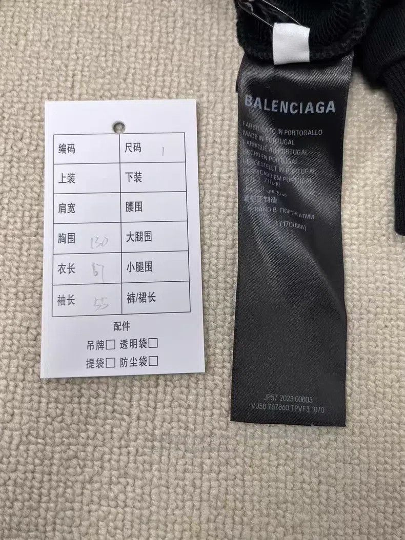 Balenciaga Balenciaga Letter Printed Casual Pullover Long Sleeve Swea Size US S / EU 44-46 / 1 - 4 Thumbnail