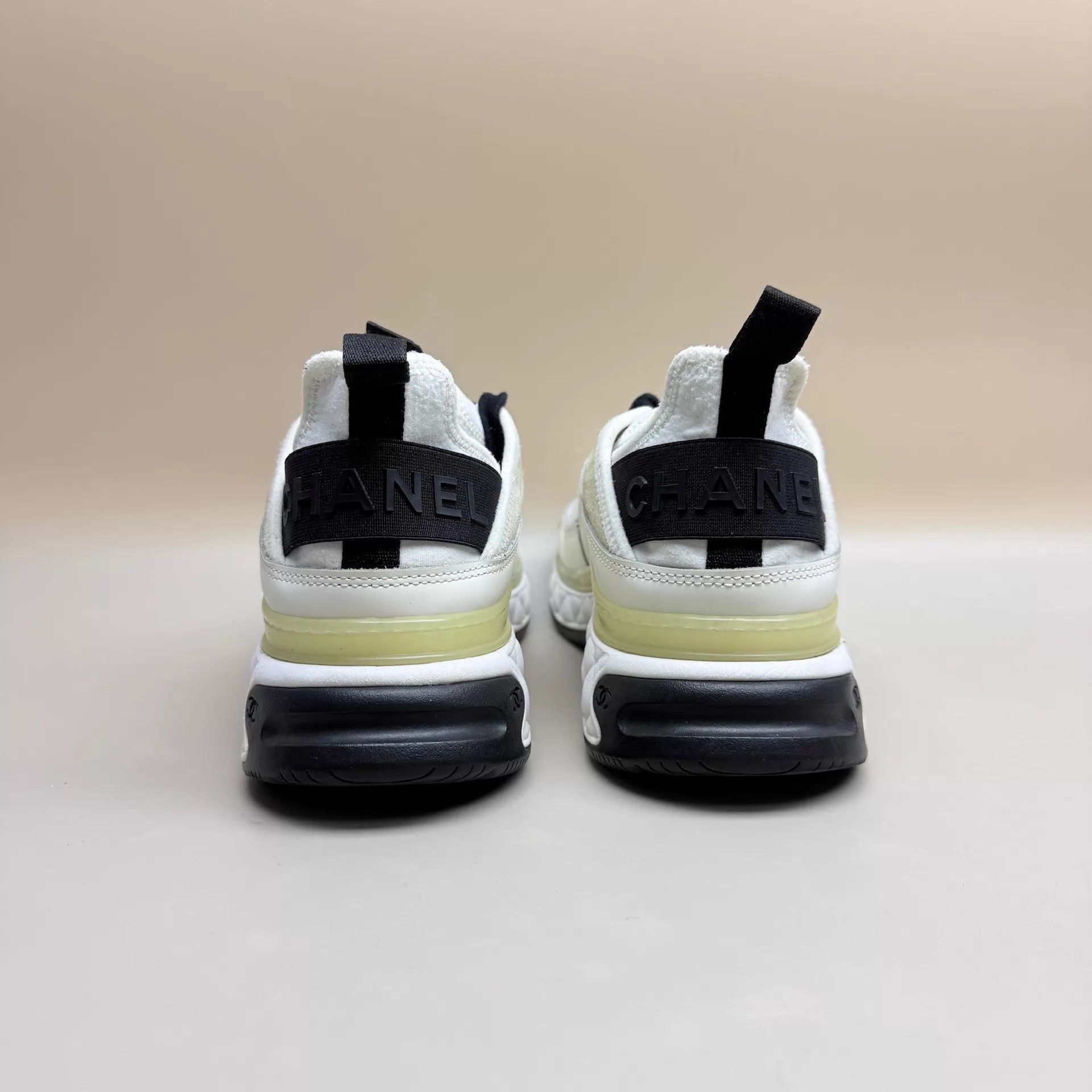 Chanel CHANEL Panda CC Sneakers 38.5 95 New Size US 8 / IT 38 - 3 Thumbnail