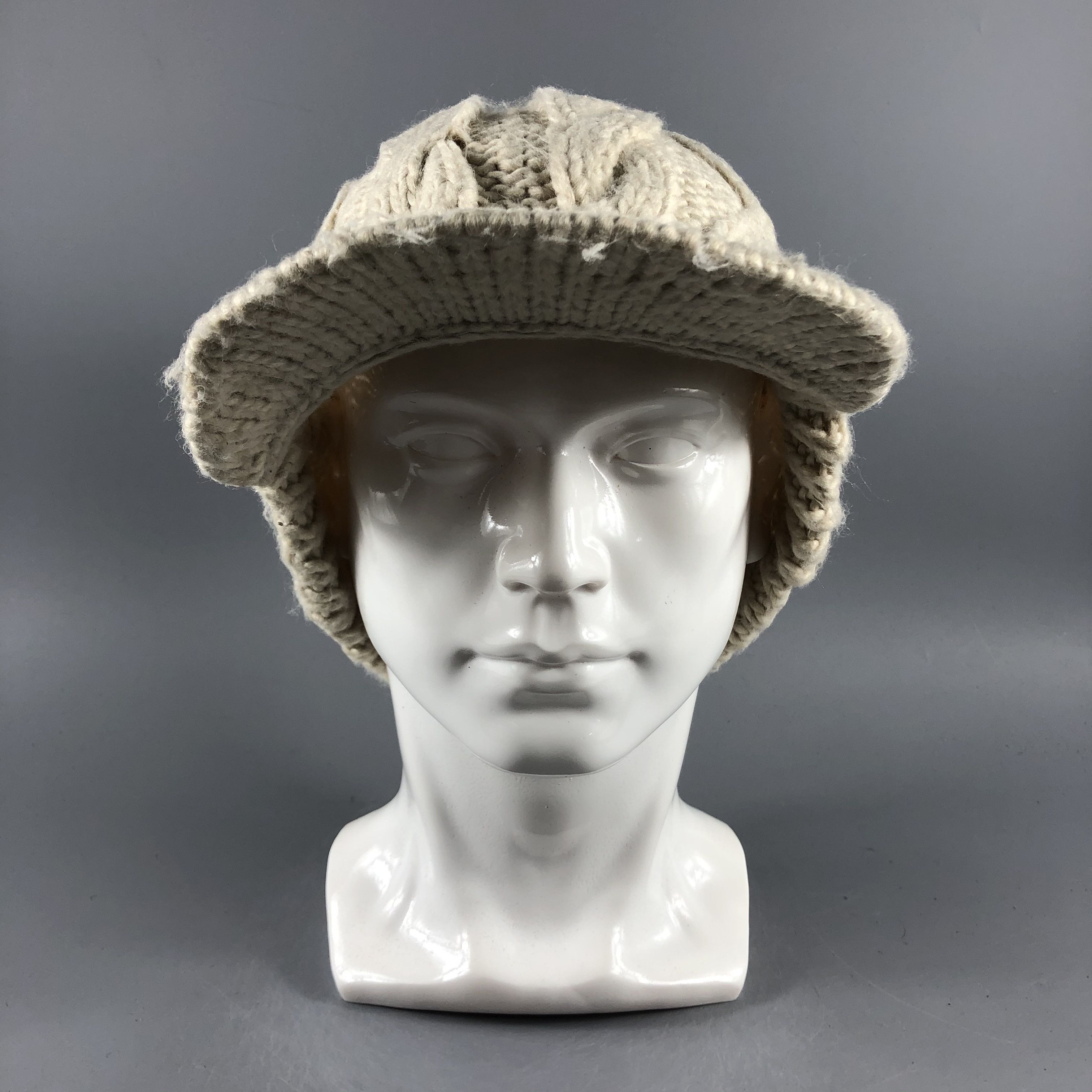image of Vintage Aran Isle Visor Knit Beanie Snow Hat Snow Cap -D624, Men's