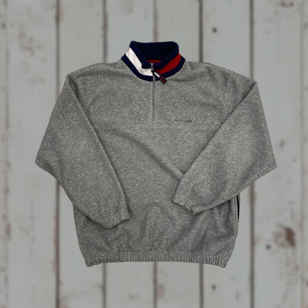 Tommy Hilfiger VINTAGE Tommy Hilfiger Jacket Fleece Logo Zipper 1/4 Zip Mid-Length Gray Size L Unisex Adults 90s Flag Sweater pullover Size US L / EU 52-54 / 3 - 1 Thumbnail
