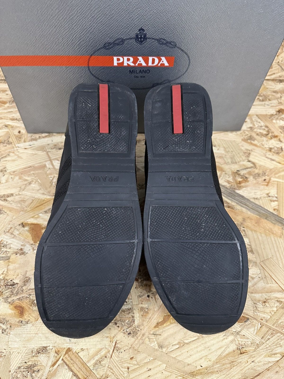 Prada Prada sneakers size 8-8,5 US vintage Size US 8 / EU 41 - 10 Thumbnail