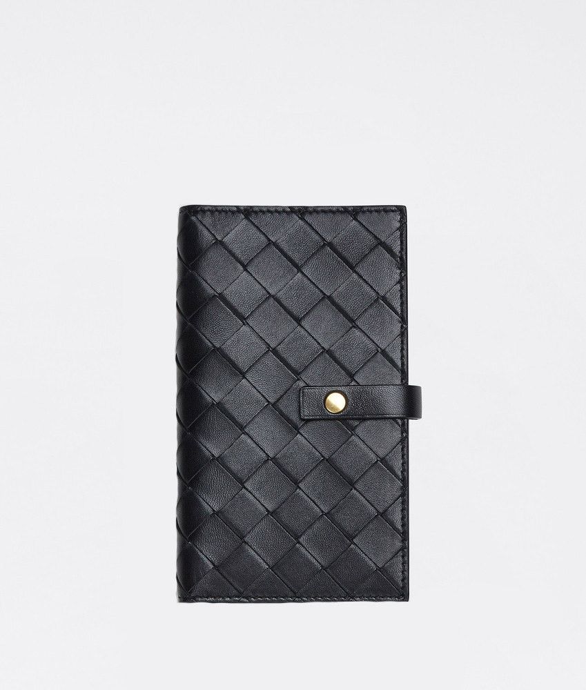 Bottega Veneta o1loc1c0525 Size: OS / 621354 I Phone 11 Case in Black Size ONE SIZE - 1 Preview