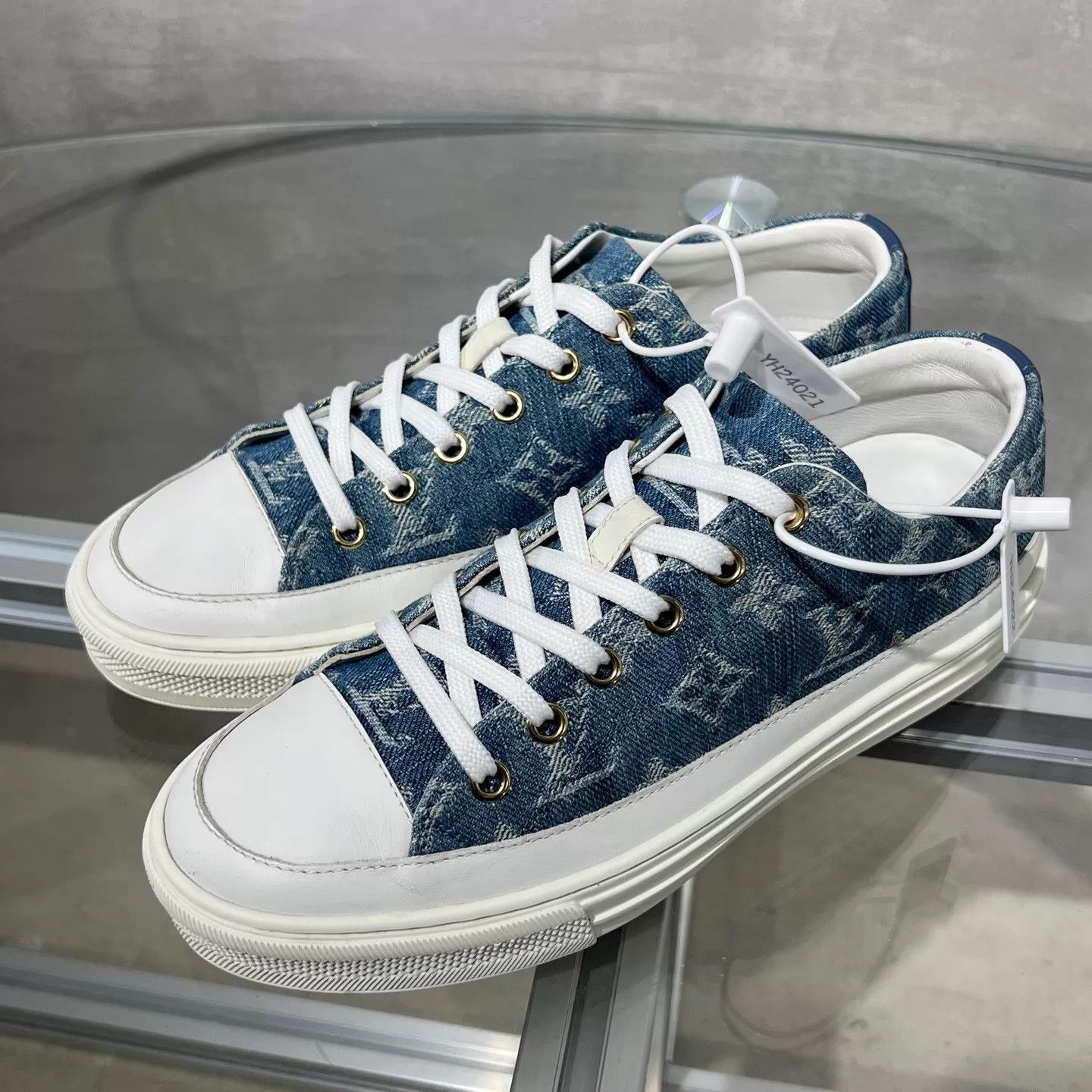 Louis Vuitton LV Denim Sneakers White Blue UK2 36 Size US 4.5 / IT 34.5 - 2 Thumbnail