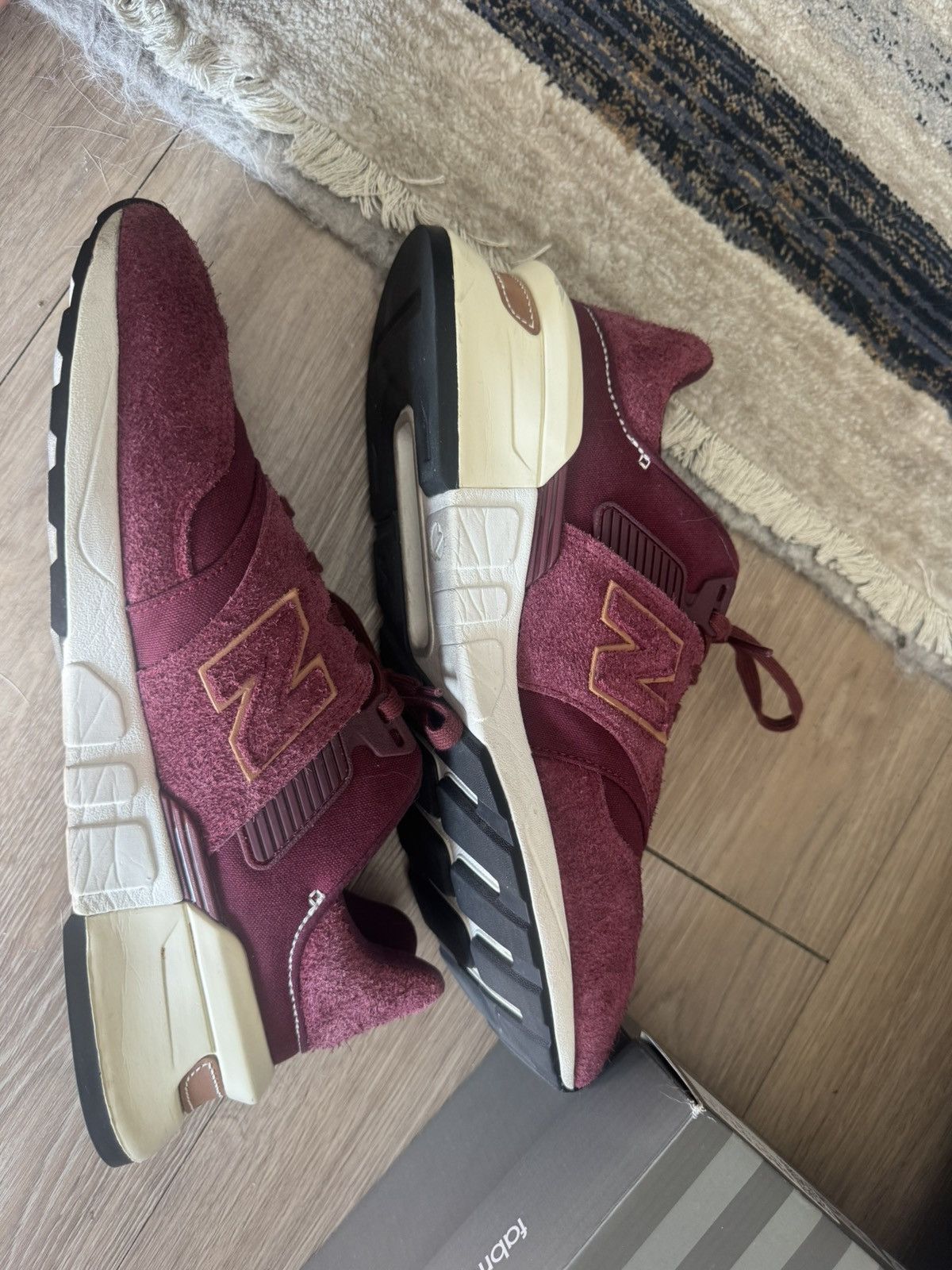 New Balance New Balance 997s Burgundy Size US 11 / EU 44 - 1 Thumbnail