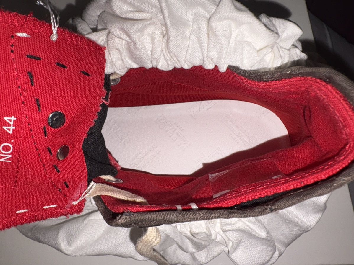 Maison Margiela Maison Margiela Loved To Death Sneaker Size US 11 / EU 44 - 15 Thumbnail