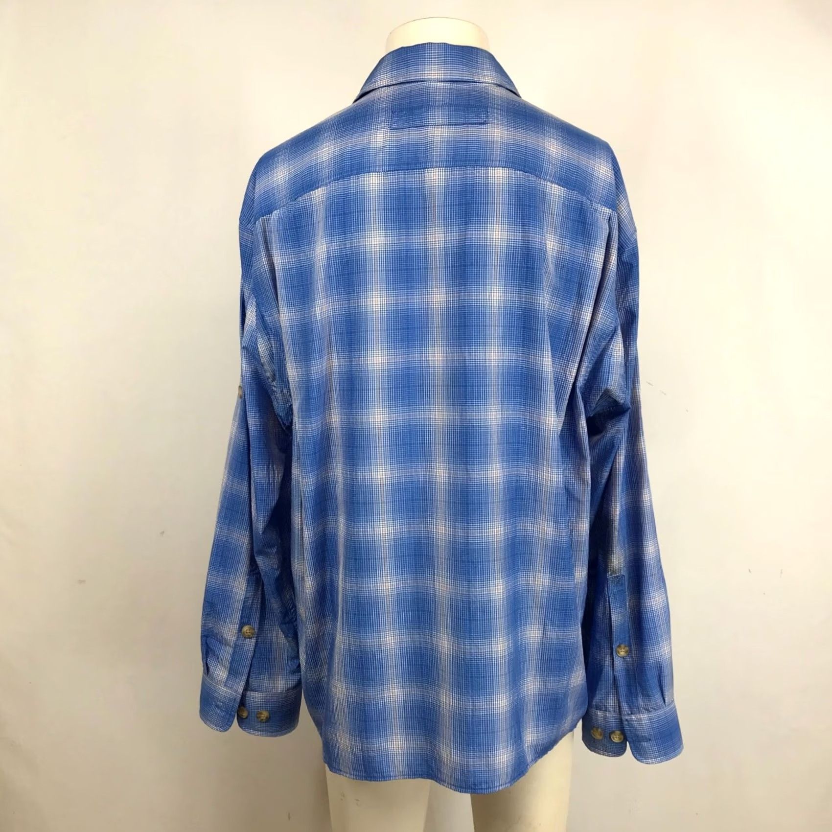 Vintage DULUTH MEN'S L BLUE LONG SLEEVE BUTTON UP NYLON SHIRT Size US L / EU 52-54 / 3 - 5 Thumbnail
