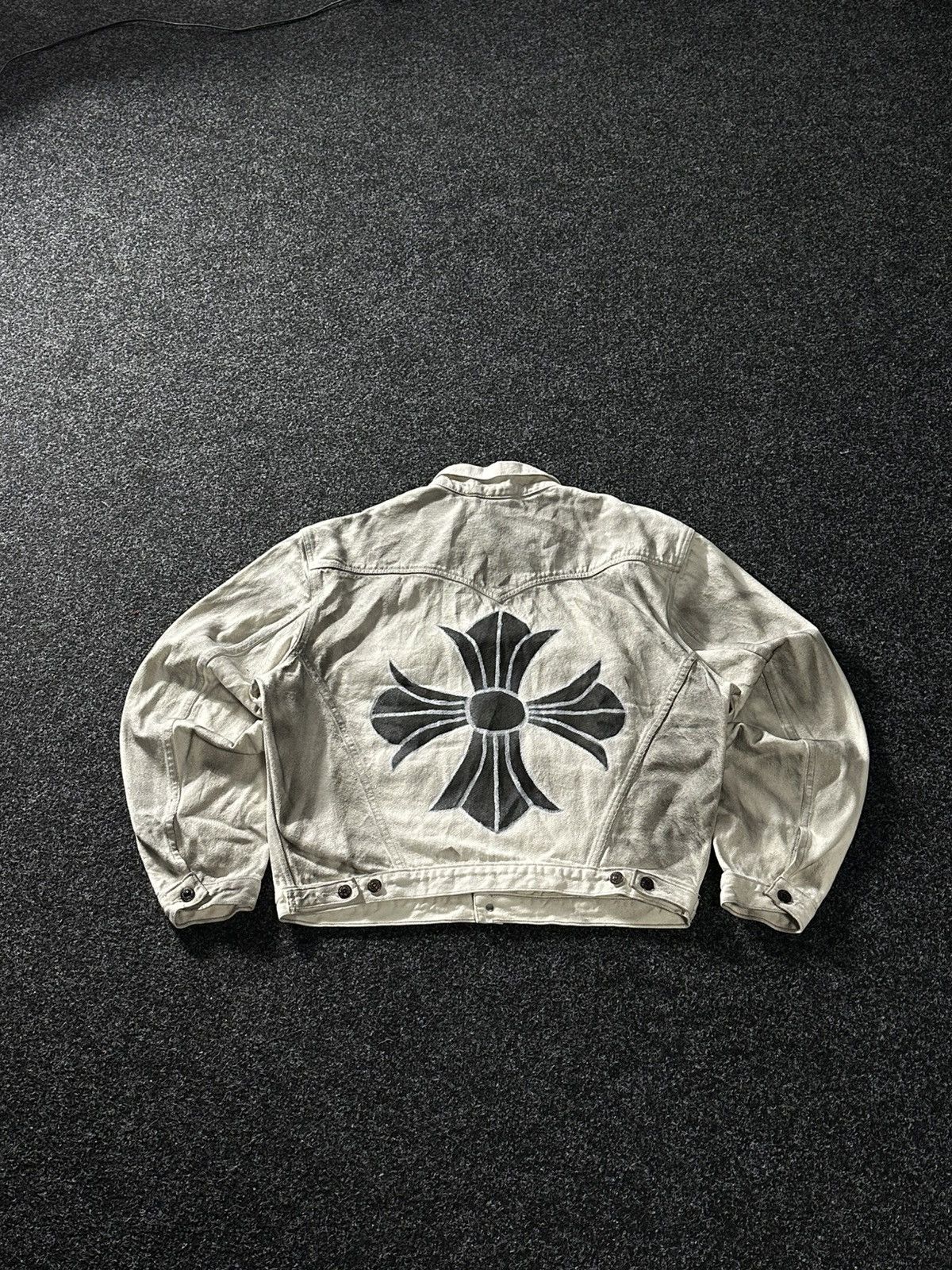 Levi's 🚨1/1 GRAIL LOGO LEVI’S DENIM CUSTOM JACKET Size US XL / EU 56 / 4 - 1 Thumbnail