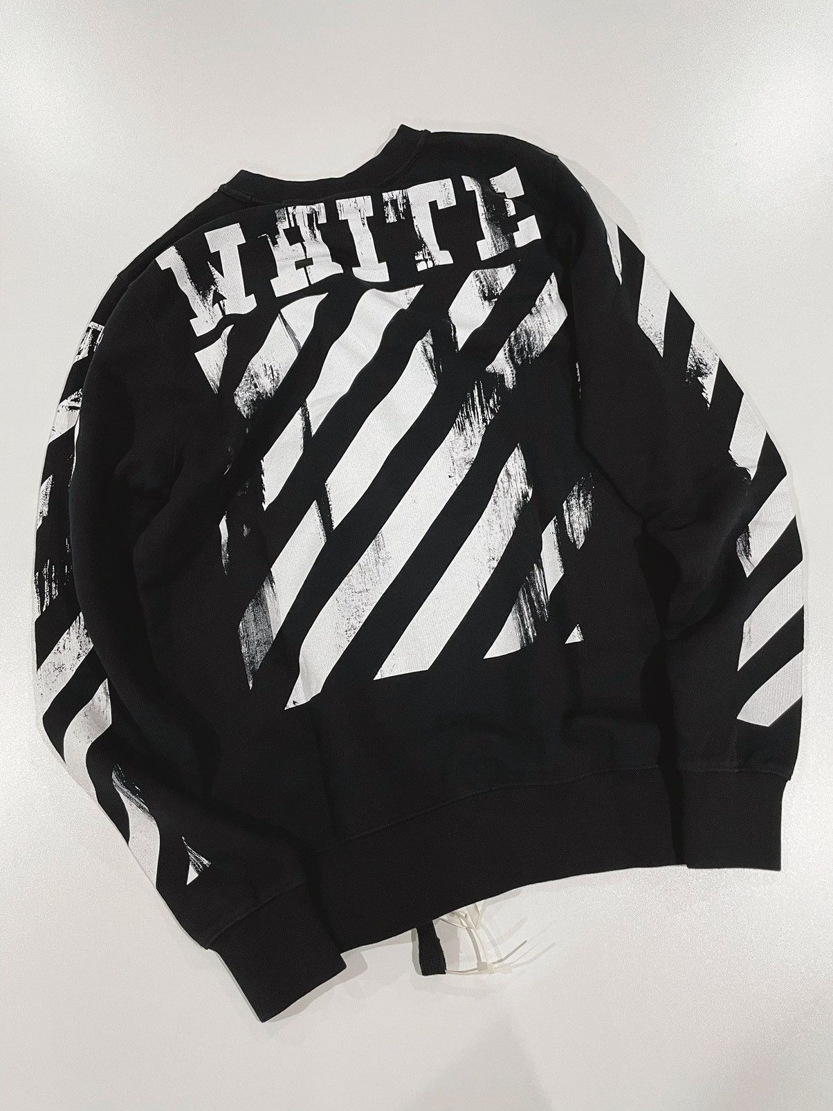 Off-White Off-White black caravaggio crewneck sweatershirt Size US XS / EU 42 / 0 - 8 Thumbnail