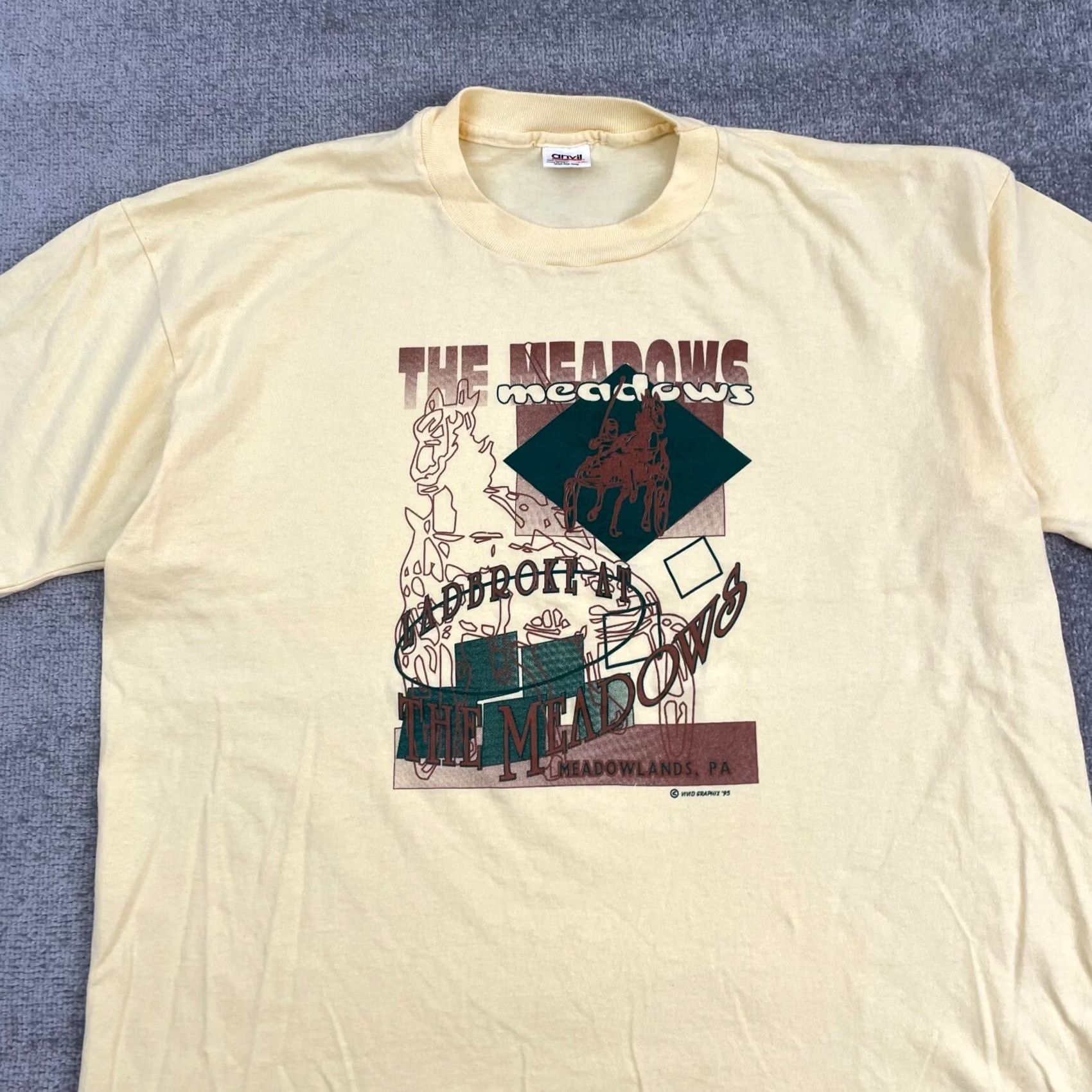Vintage VINTAGE Meadowlands PA Horse Riding T-Shirt 2XL Solid Yellow Short Sleeve Mens Size US XXL / EU 58 / 5 - 5 Thumbnail