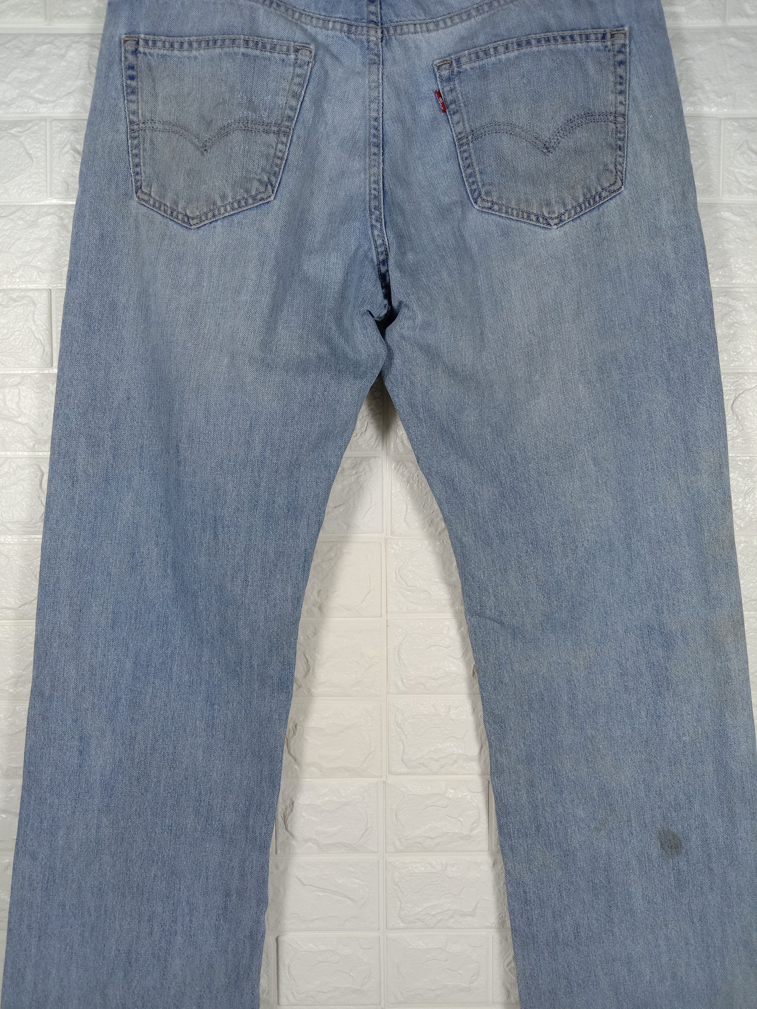 Levi's Vintage Levi’s 559 Jeans Light Wash Relaxed Straight Denim Size US 36 / EU 52 - 7 Thumbnail
