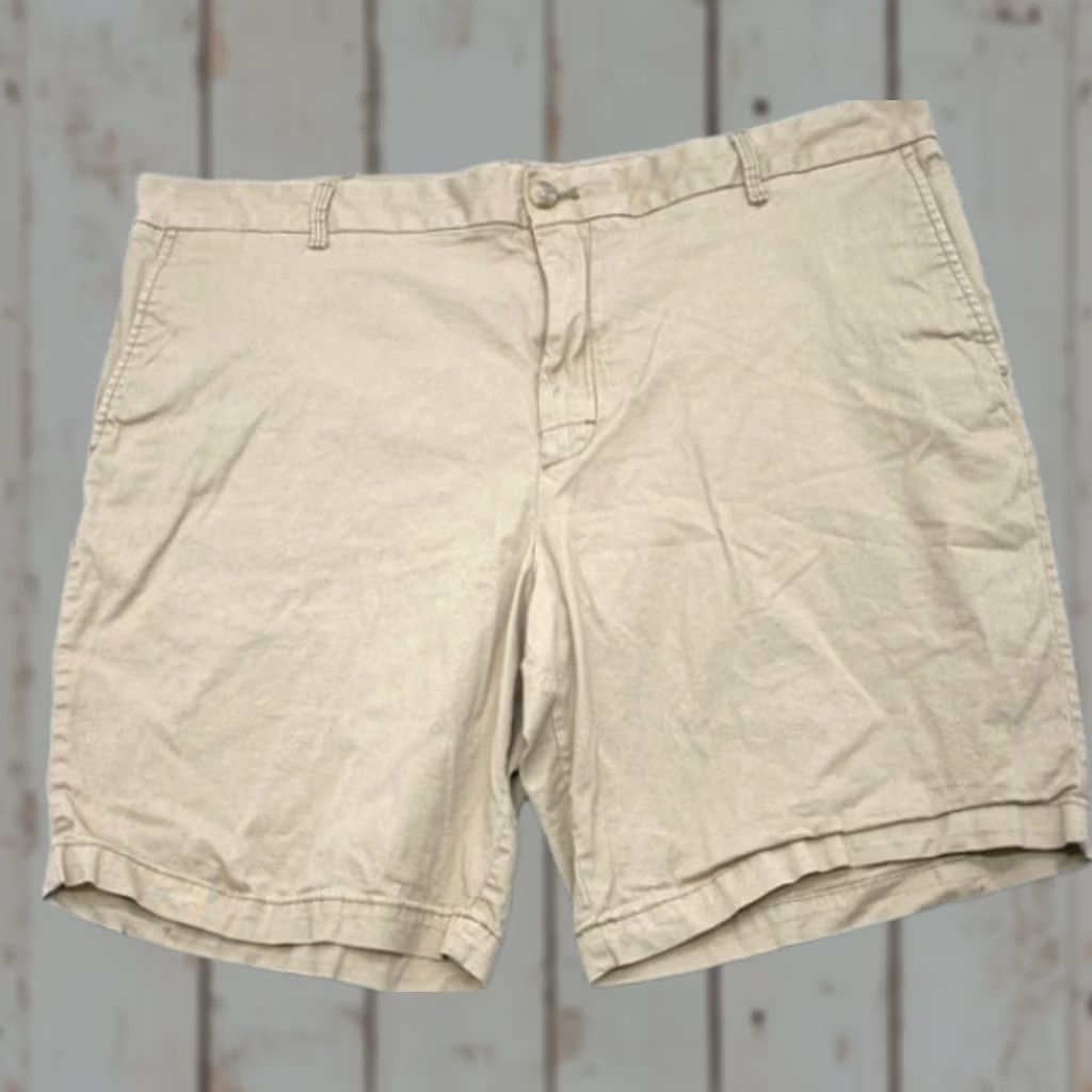 Izod VINTAGE Izod Chino Shorts Men's 40x9 Beige Pockets Stretch Golf 5616 Mens Size US 40 / EU 56 - 1 Thumbnail