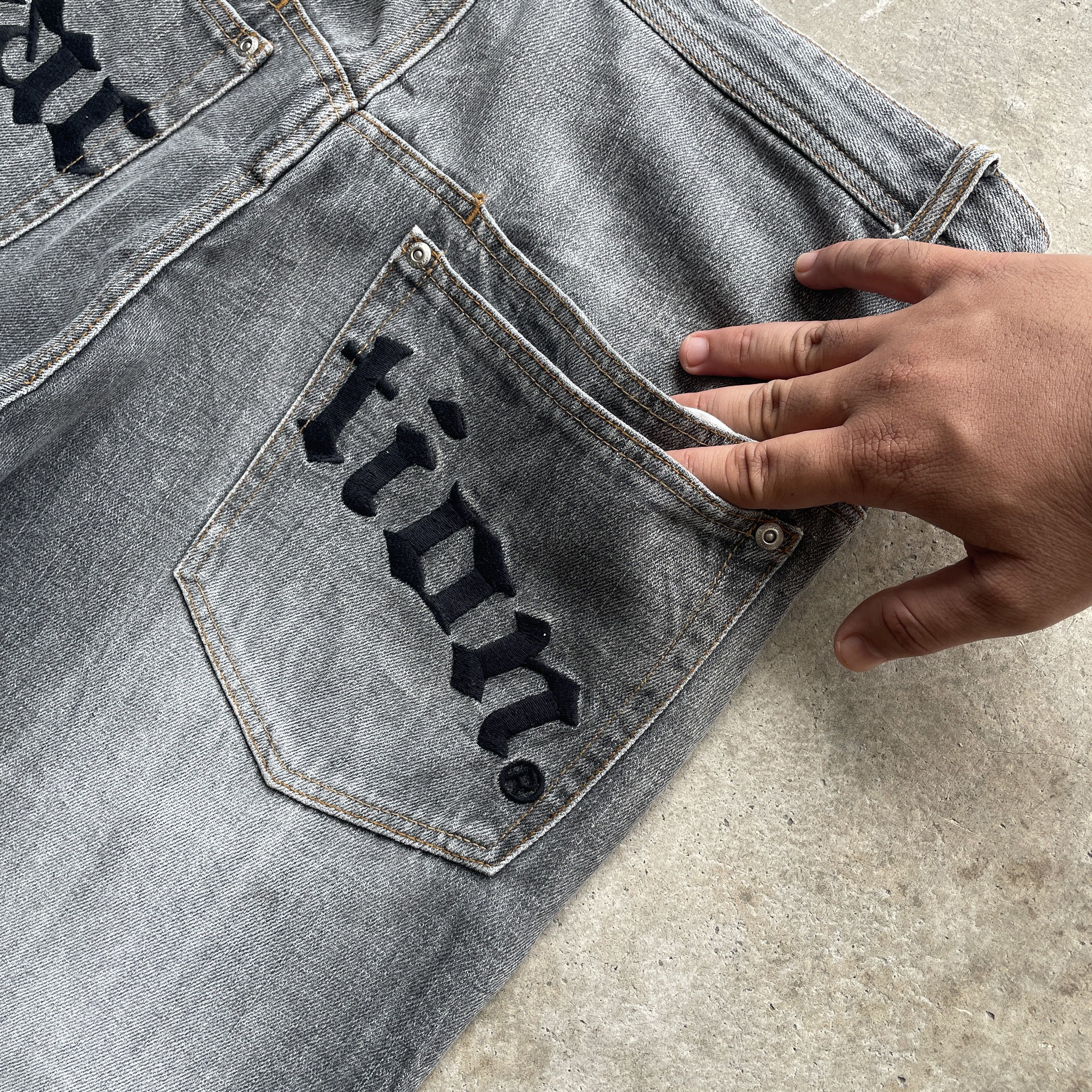 Japanese Brand W35 VINTAGE JAPAN REACTION FADED GREY BAGGY JEANS PANTS Size US 35 - 10 Thumbnail