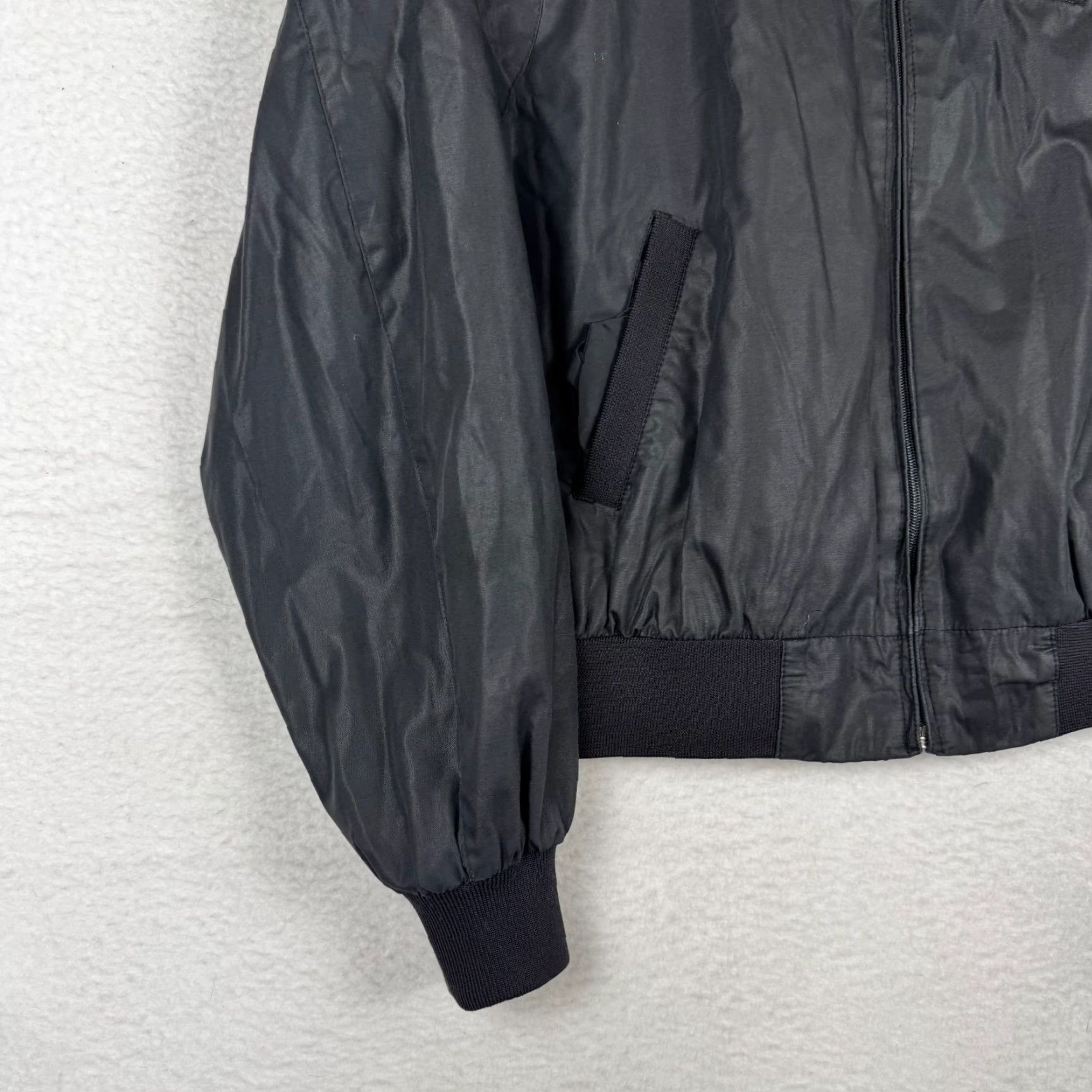 Members Only VINTAGE Members Only Europe Craft Men's 44 Black Bomber Jacket 90s 80s Size US S / EU 44-46 / 1 - 2 Thumbnail