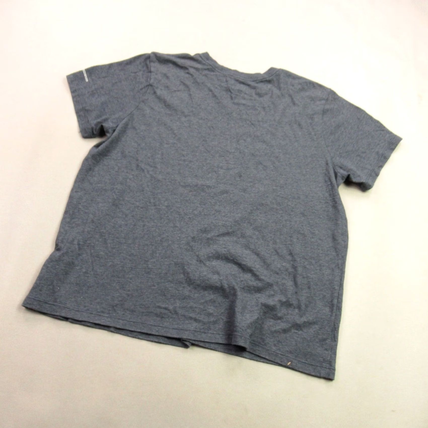 The North Face The North Face Shirt Womens Large Short Sleeve Crew Neck Pullover Lightweight Gray Size L / US 10 / IT 46 - 7 Thumbnail