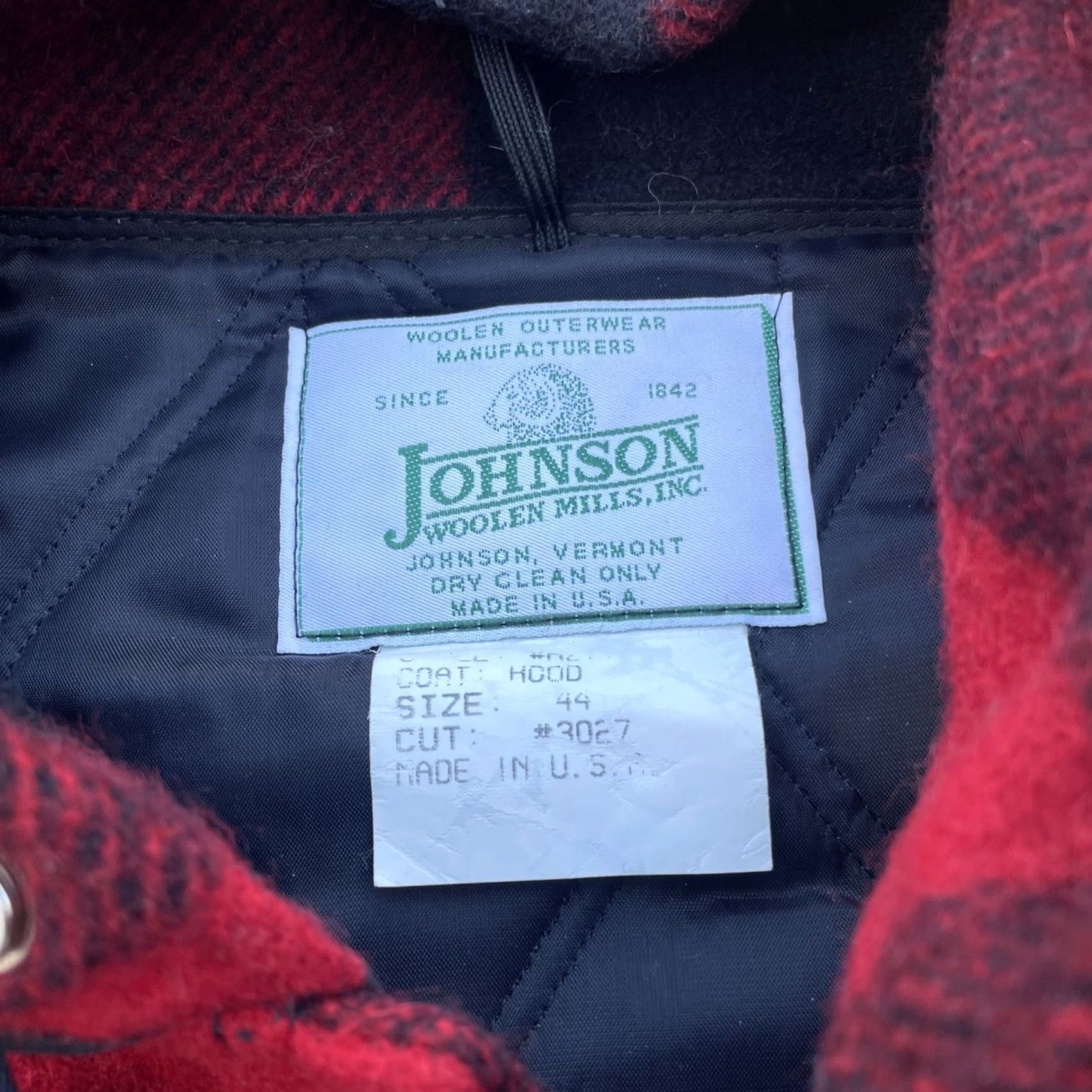 Johnson Woolen Mills VINTAGE Johnson Woolen Mills Buffalo Plaid Hooded Wool Hunting Jacket 44 Men Coat Jacket Wool 60s 70s Hunting Hooded Pockets Red Regular, USA Size US S / EU 44-46 / 1 - 7 Thumbnail