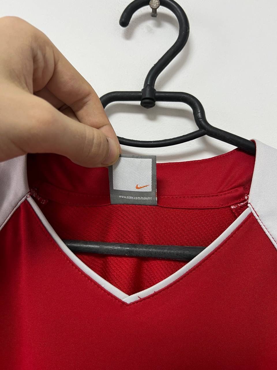 Nike Vintage 00s Nike Team Total 90 Jersey Training Red Mens sz S Size US S / EU 44-46 / 1 - 5 Thumbnail
