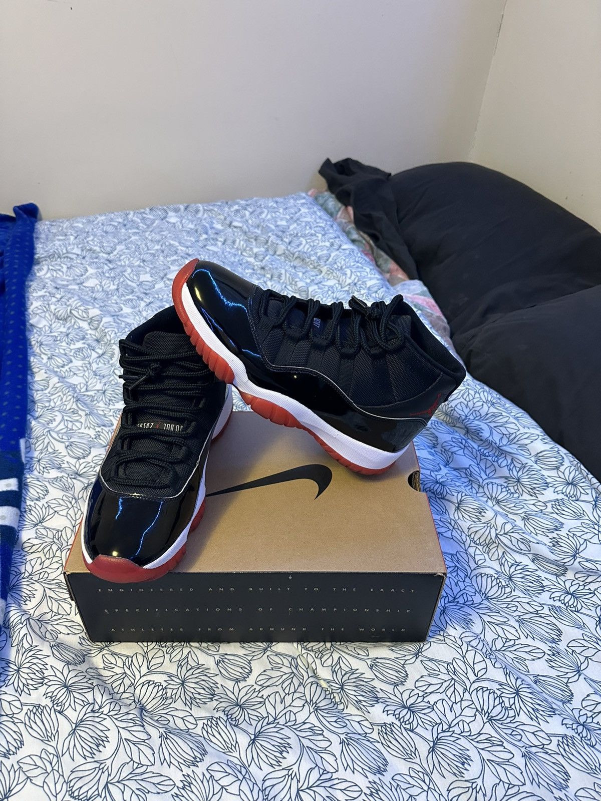 Jordan Brand Jordan Retro 11 Bred (2019) Size US 9.5 / EU 42-43 - 3 Thumbnail