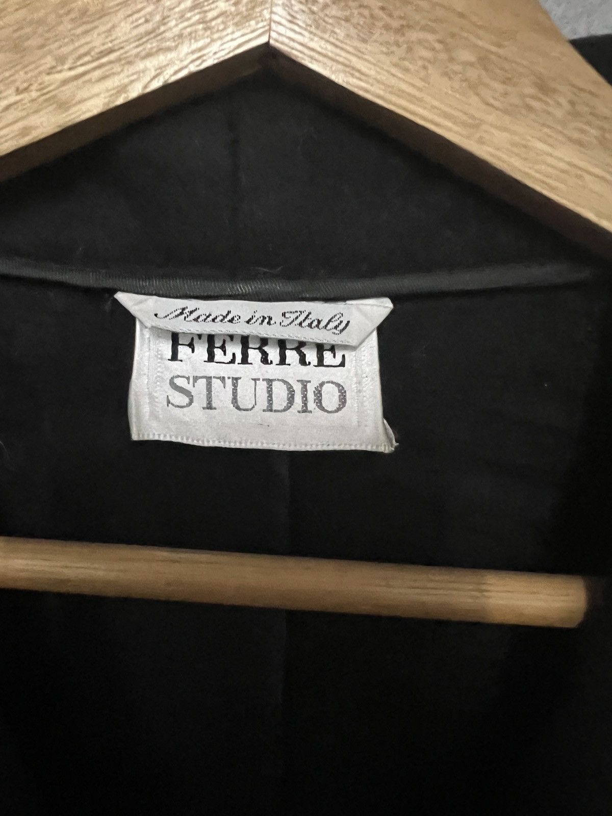 Gianfranco Ferre 7. GianfrancoFerre Size 42S - 3 Thumbnail