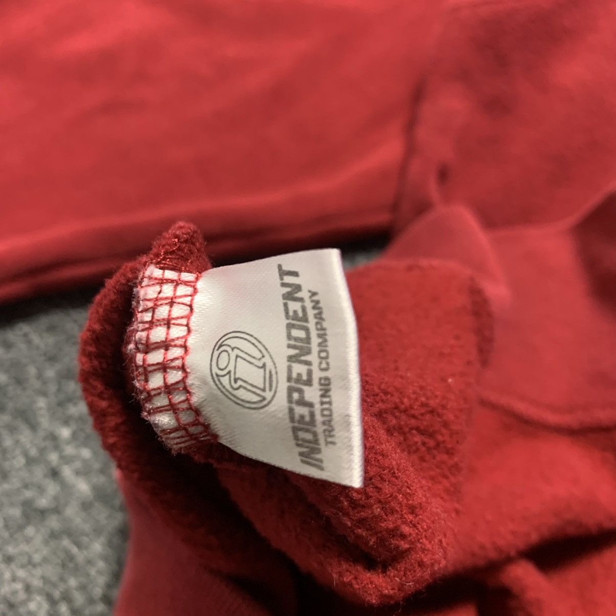 Independent Truck Co. Vintage Independent faded Hoodie Size US L / EU 52-54 / 3 - 5 Thumbnail