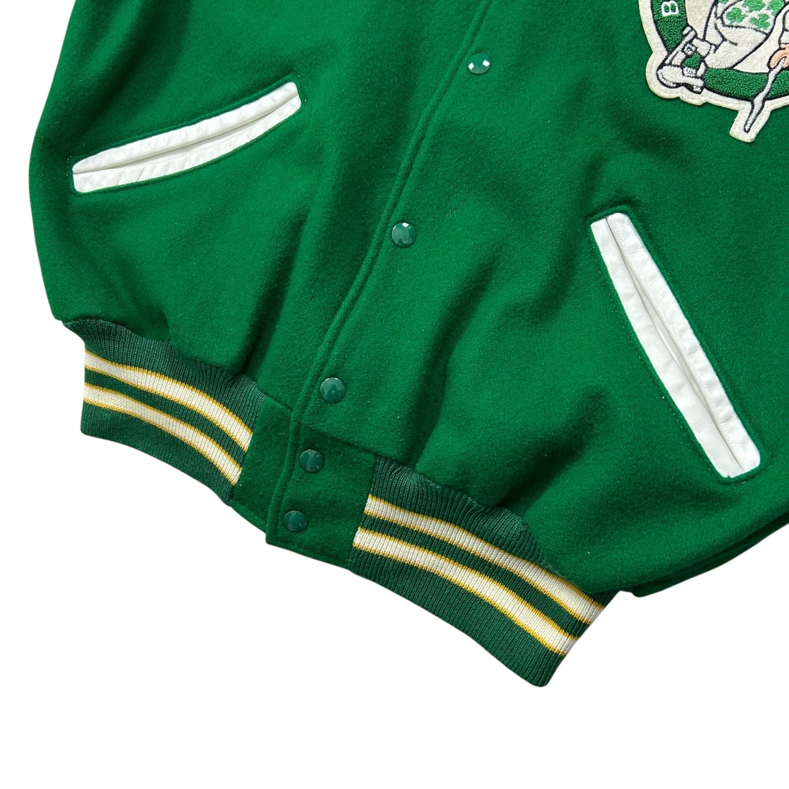 NBA VTG 90s BOSTON CELTICS DELONG VARSITY WOOL LEATHER JACKET Size US L / EU 52-54 / 3 - 6 Thumbnail