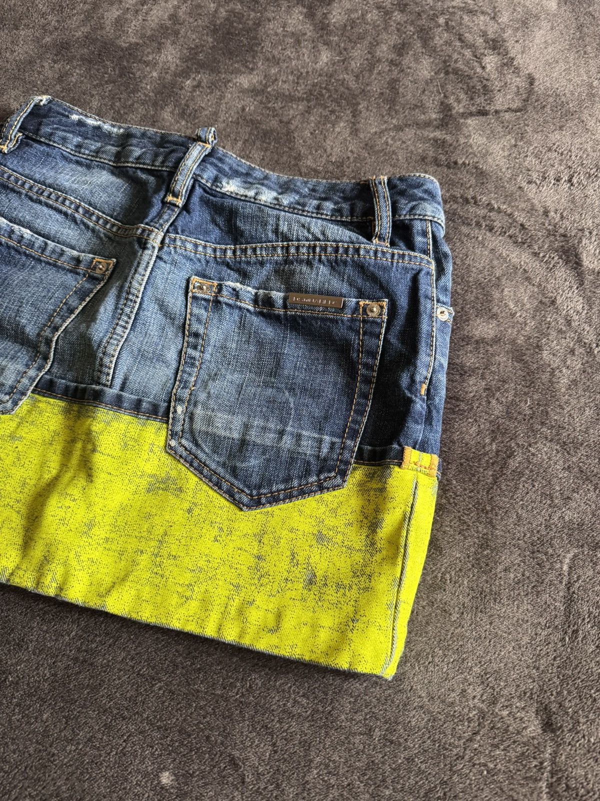 Dsquared2 Dsquared2 vintage denim mini skirt green painted rare Size 36" / US 14 / IT 50 - 15 Thumbnail