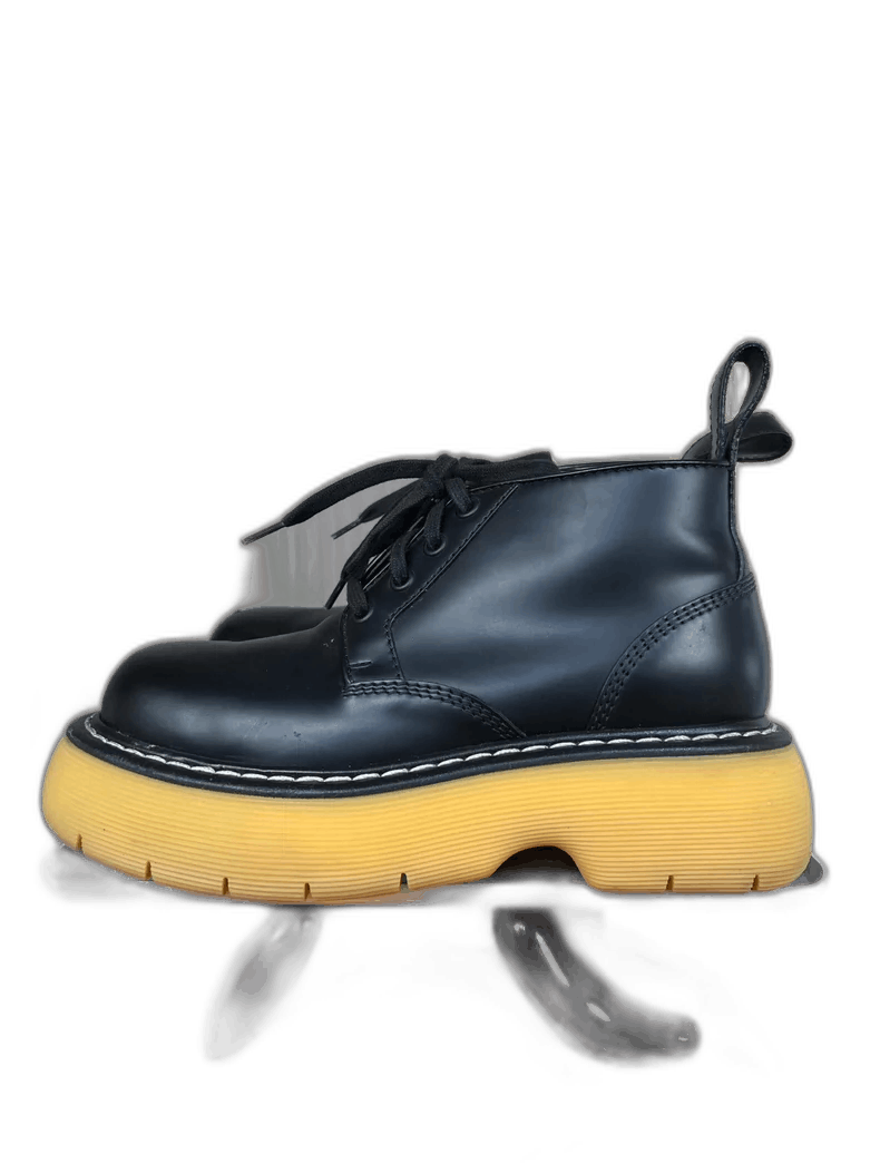 Bottega Veneta Bottega Veneta Black Thick Sole Martin Boots Size US 5 / IT 35 - 1 Thumbnail