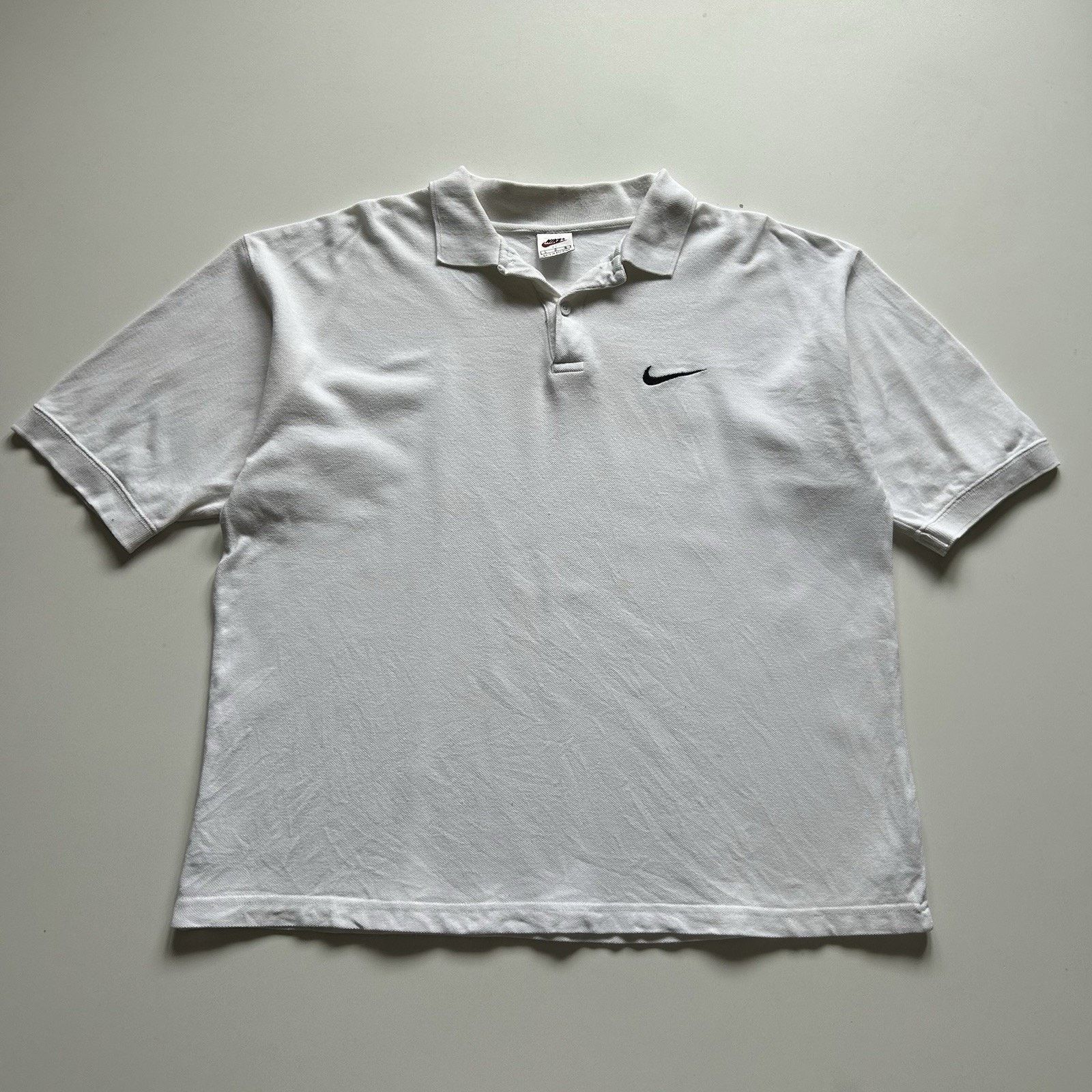 Nike Vintage Nike Polo Shirt Large White 90s Embroidered Swoosh Size US L / EU 52-54 / 3 - 1 Thumbnail