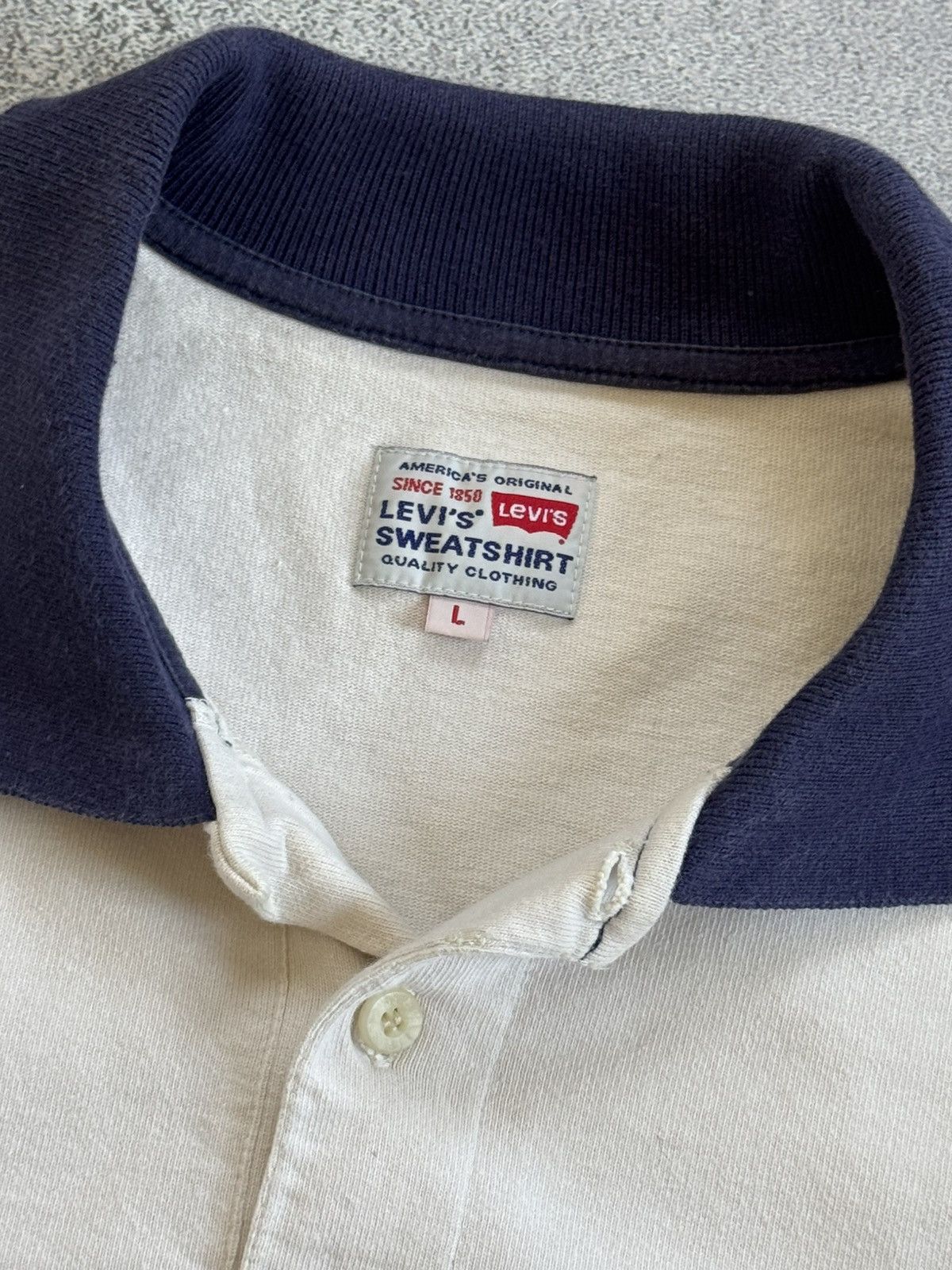 Levi's Levi’s L/size big logo rugby long sleeve sweatshirts 90s USA Size US L / EU 52-54 / 3 - 9 Thumbnail