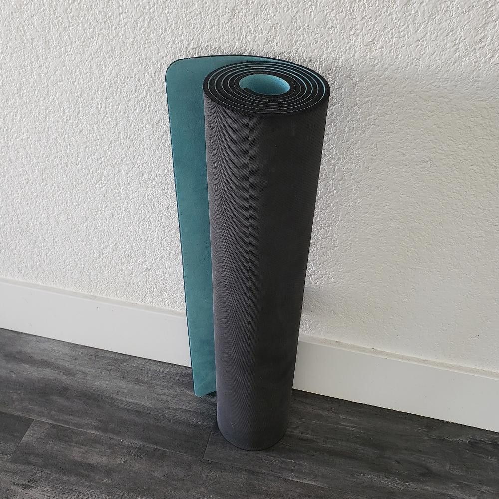 Designer Aqua | B KIND 2 URTH | Align With Love Yoga Mat Size ONE SIZE - 4 Thumbnail