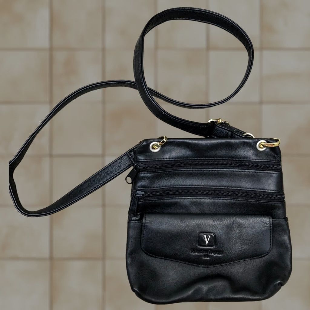 Valentino VALENTINO COUPEAU PARIS Crossbody Purse Shoulder Bag Women's Leather Black Modern Designer Purse Size ONE SIZE - 1 Thumbnail