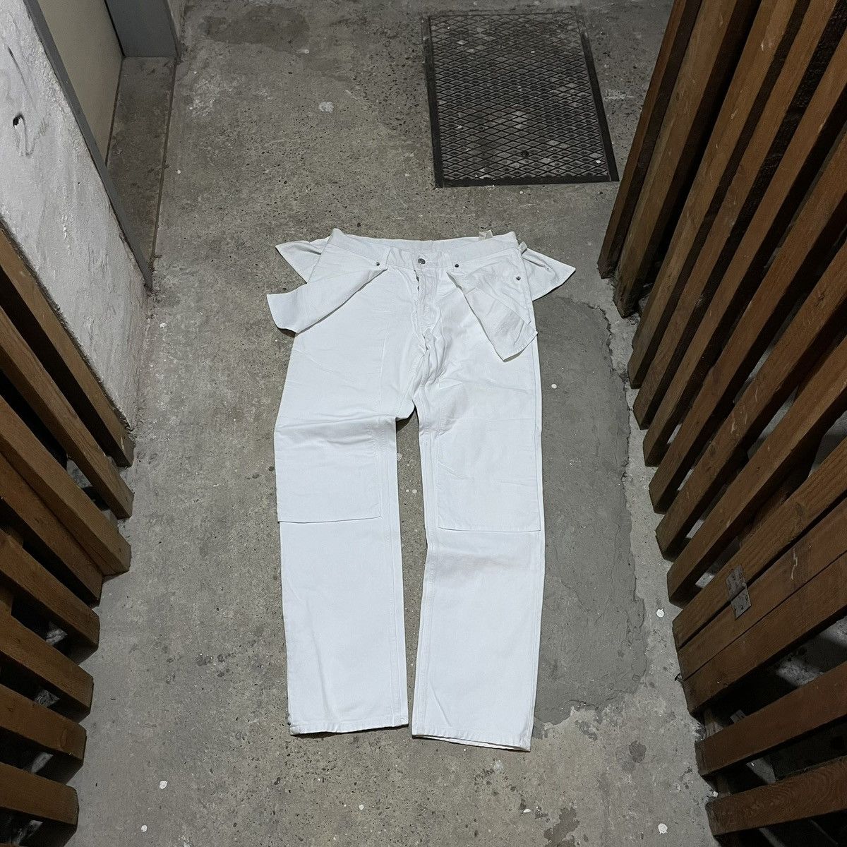 Helmut Lang Rare Helmut Lang „inside out“ runway jeans Size US 34 / EU 50 - 1 Thumbnail