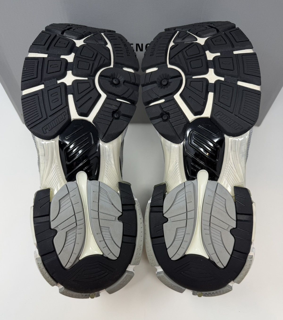Balenciaga Balenciaga Runner Sneaker Grey/White/Black Size US 8 / EU 41 - 6 Thumbnail