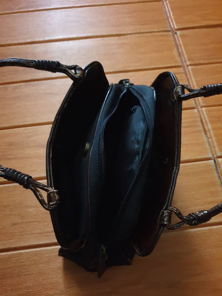 Gianni Valentino black colour carry bag