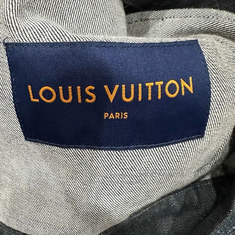Louis Vuitton Louis Vuitton Dark print long-sleeve denim jacket Size US M / EU 48-50 / 2 - 2 Thumbnail