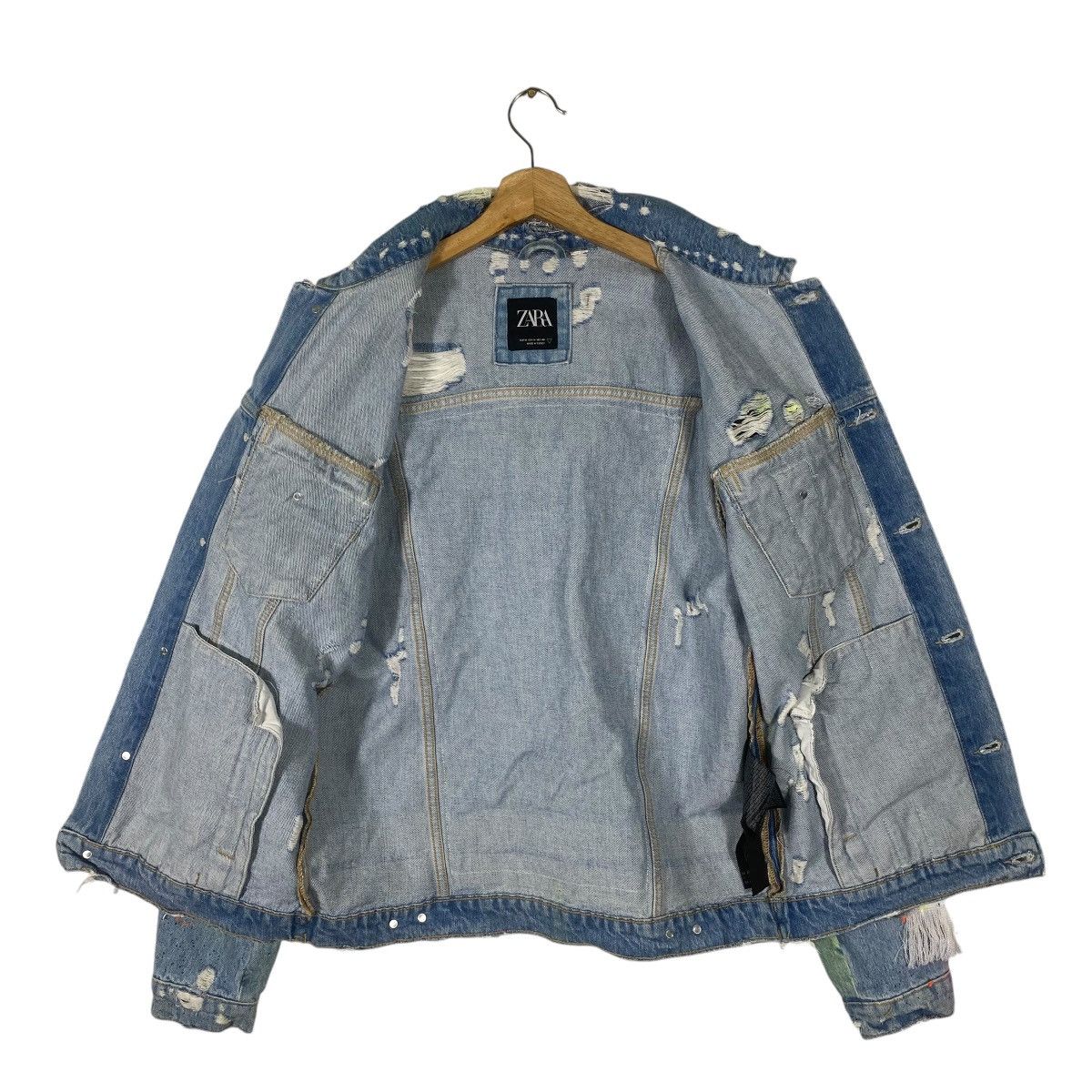 Zara Zara Distressed Denim Trucker Painted Jacket M Size Size US M / EU 48-50 / 2 - 7 Thumbnail