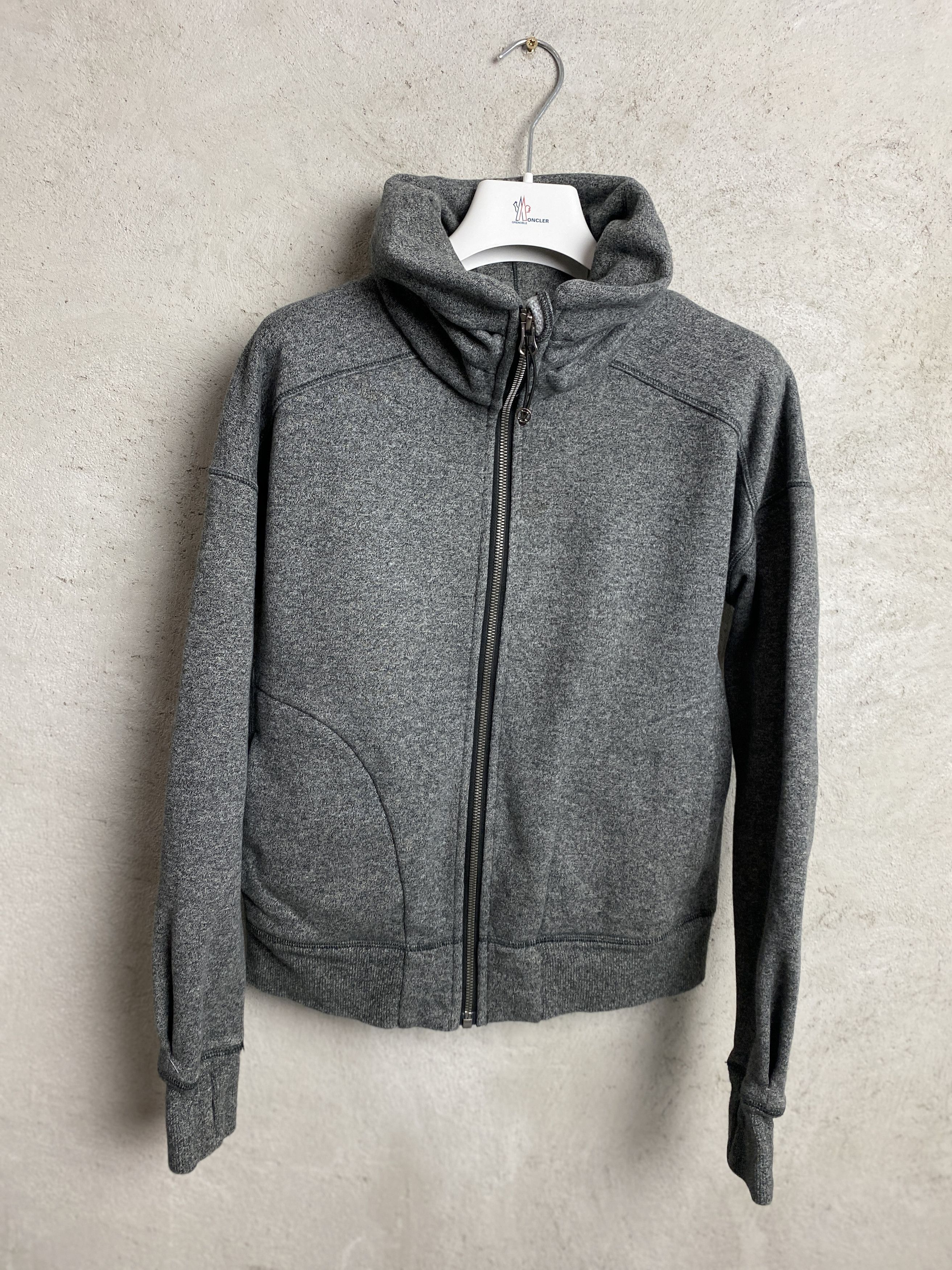 Lululemon Lululemon Hung it Out zip-up sweatshirt sport yoga pilates Size S / US 4 / IT 40 - 1 Thumbnail