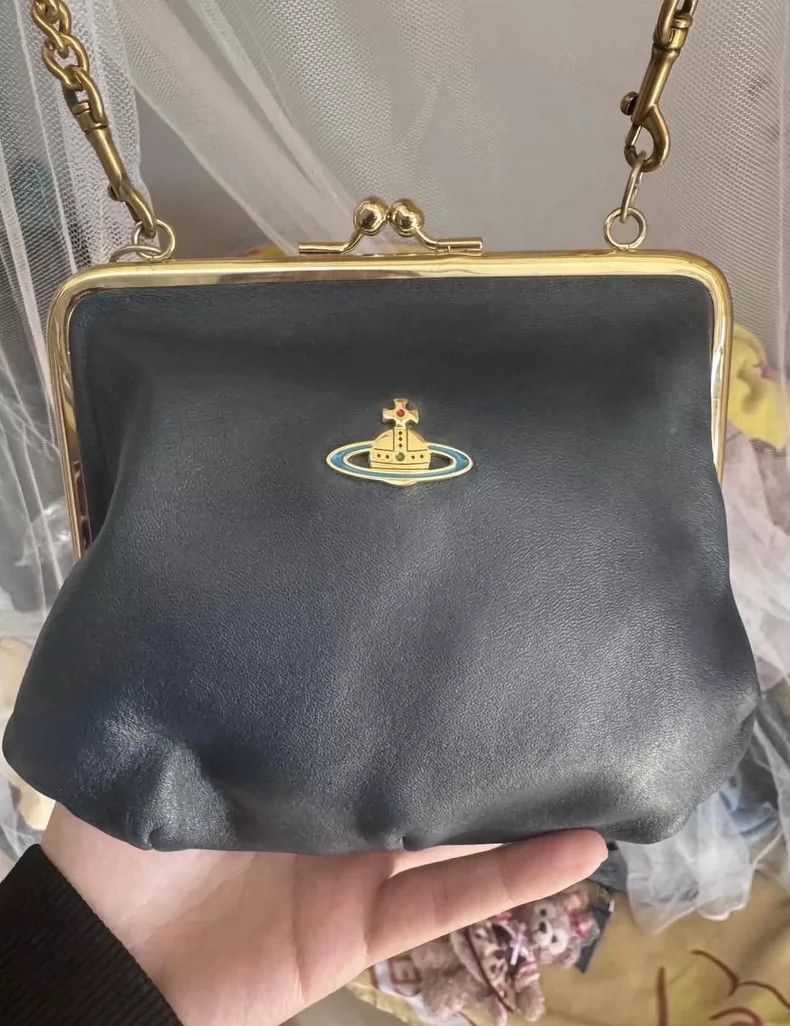 Vivienne Westwood Vivienne Westwood size os Black leather dumplings Size ONE SIZE - 1 Thumbnail