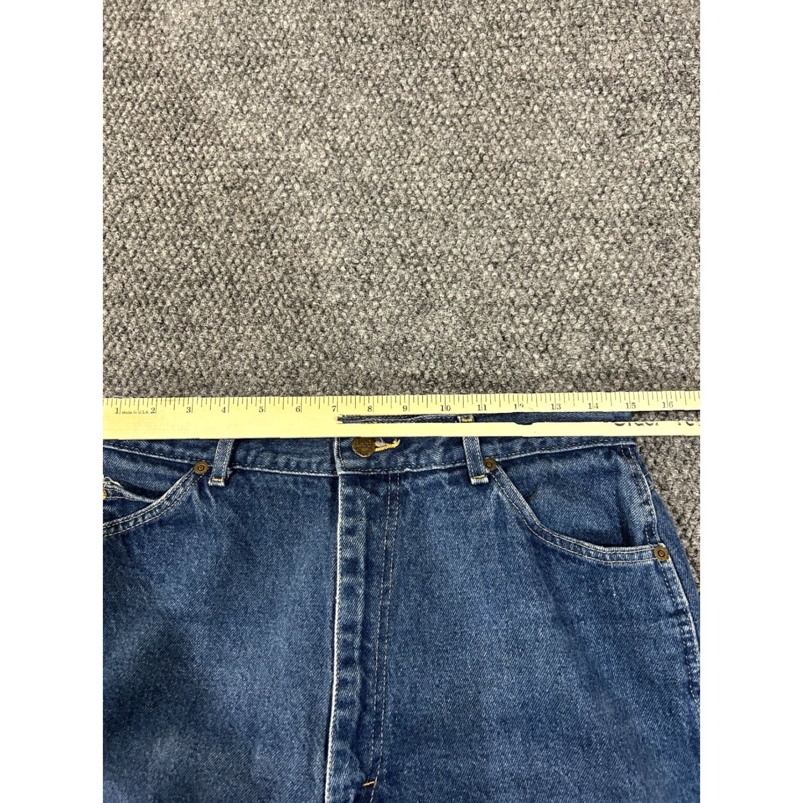 Lee VINTAGE Lee Jeans Womens 16 Straight Denim 5-Pocket Blue High Rise 28in Inseam Made in USA Mens? Wait. Size 38" / US 16 / IT 52 - 3 Thumbnail