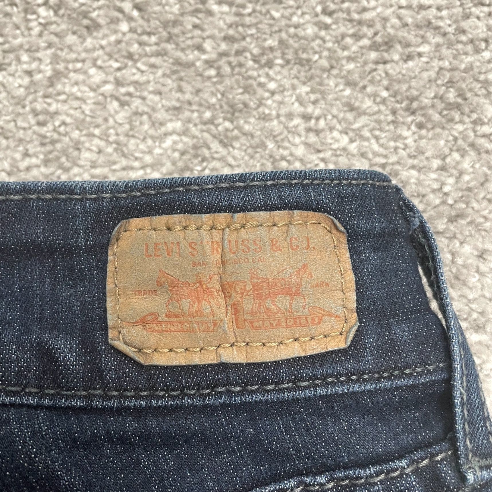 Levi's Levi's Jeans Mid Rise Ankle Skinny Denim Womens 4 Blue Dark Wash 28x24 City USA Classic Size 27" / US 4 / IT 40 - 6 Thumbnail