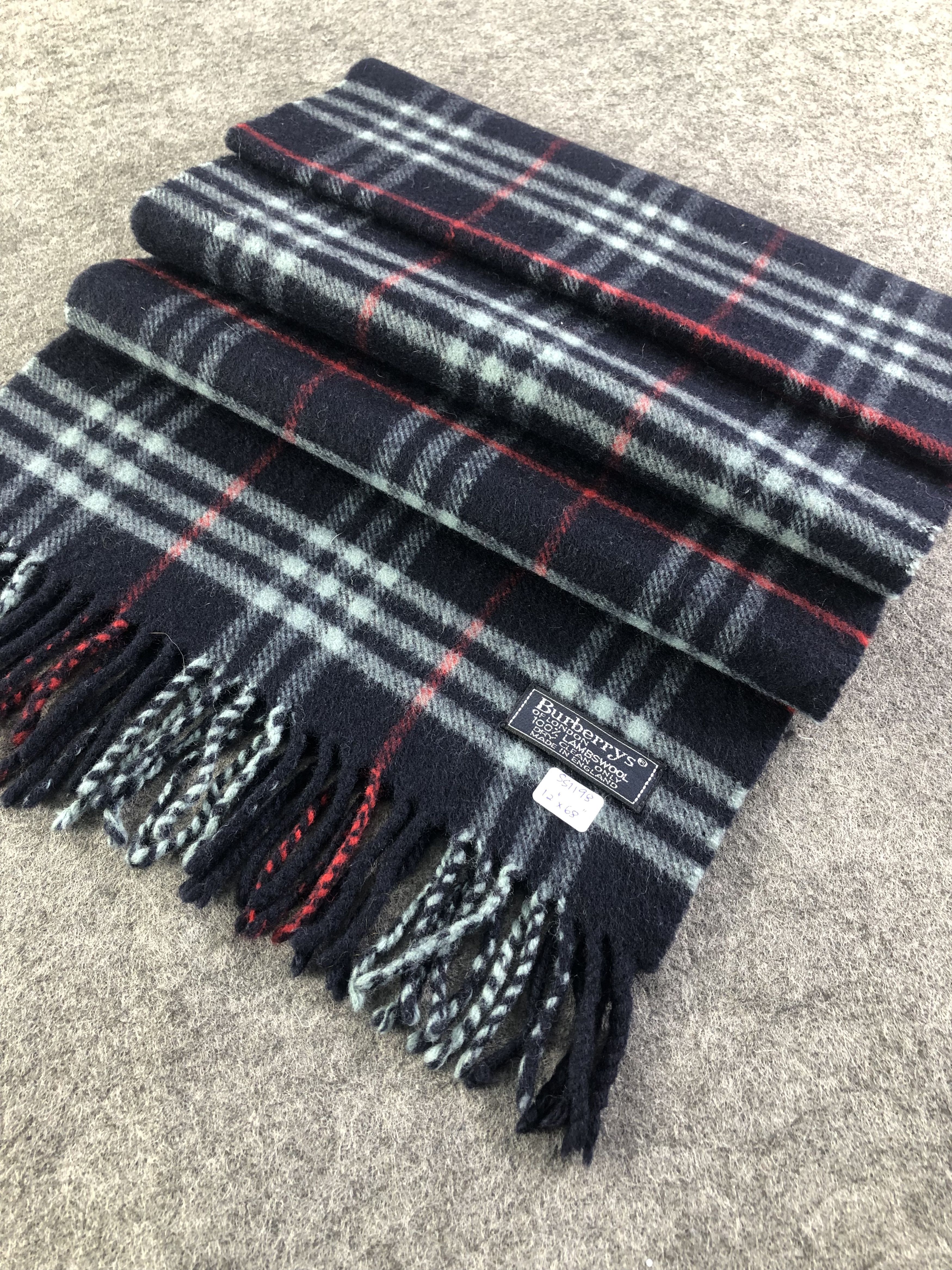 Burberry Burberrys Scarf / Muffler / Neckwear SS1198 Size ONE SIZE - 3 Thumbnail
