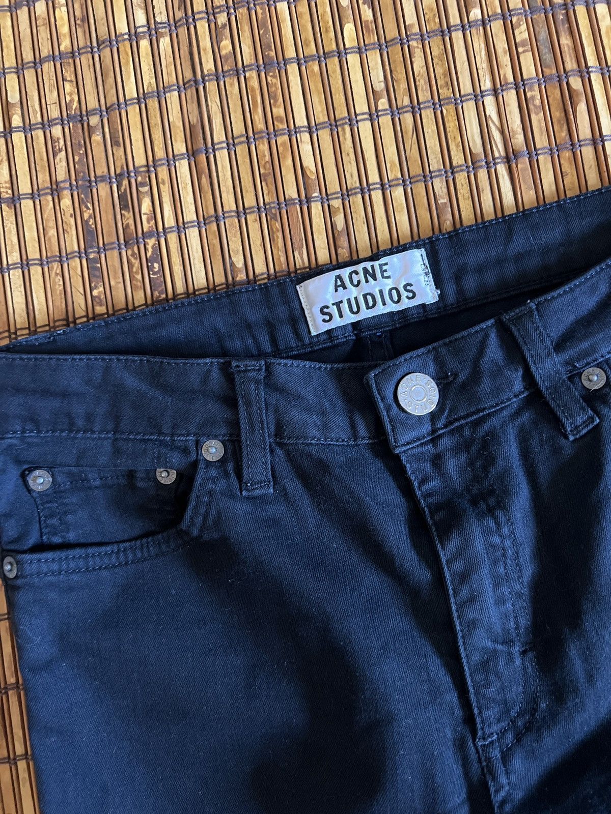 Acne Studios Acne Studios Black Cropped Skinny Distressed Denim jeans Size 28" / US 6 / IT 42 - 3 Thumbnail
