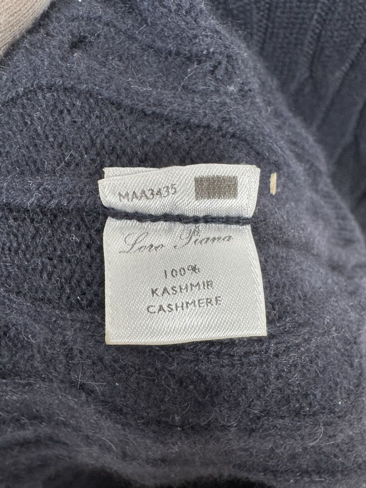 Loro Piana Loro Piana Baby Cashmere Navy Cable Knit Sweater Size US M / EU 48-50 / 2 - 9 Thumbnail